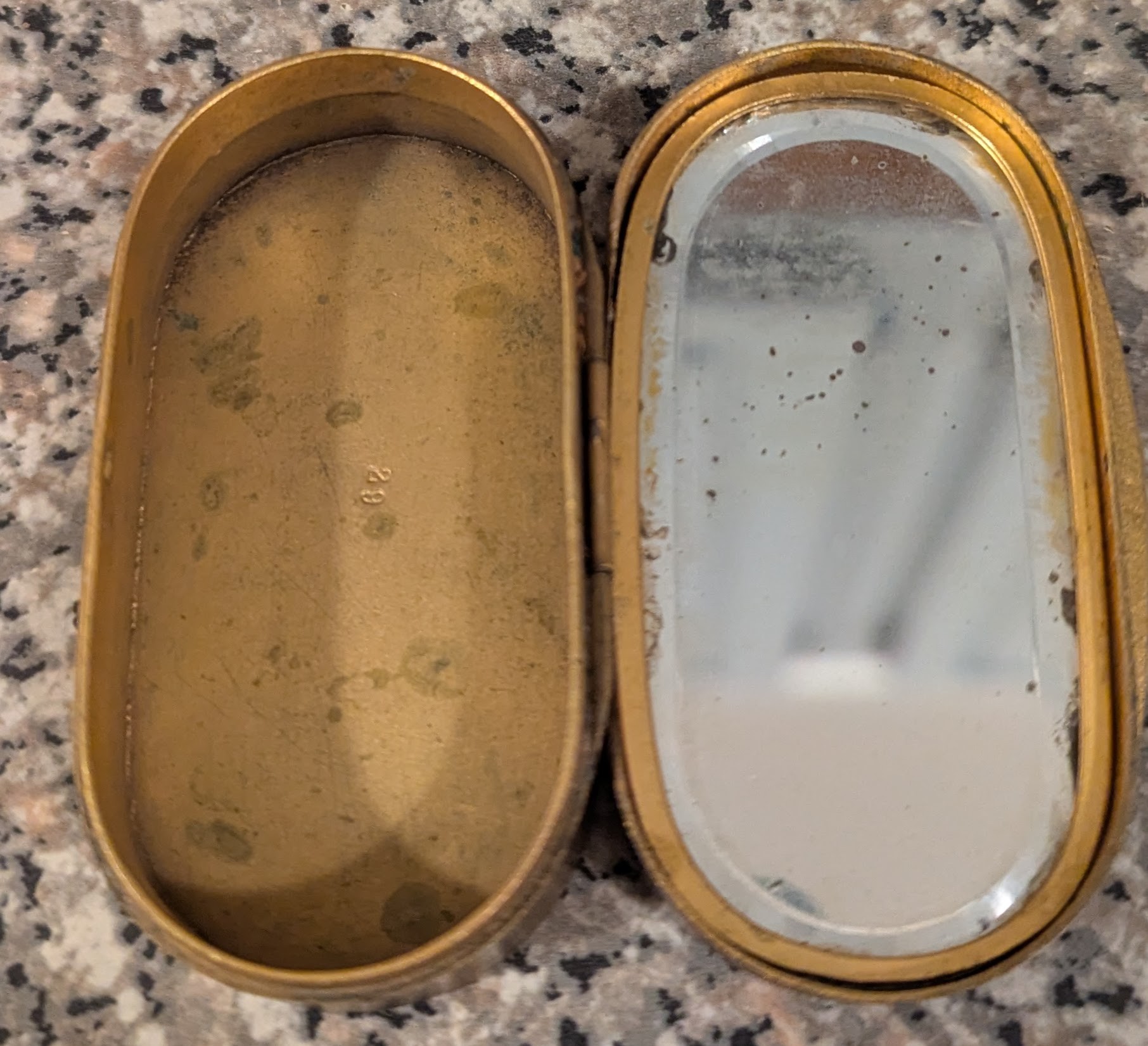 Austrian Enamel and Gilt Brass Snuff/Pill Box with Mirror - photo 3