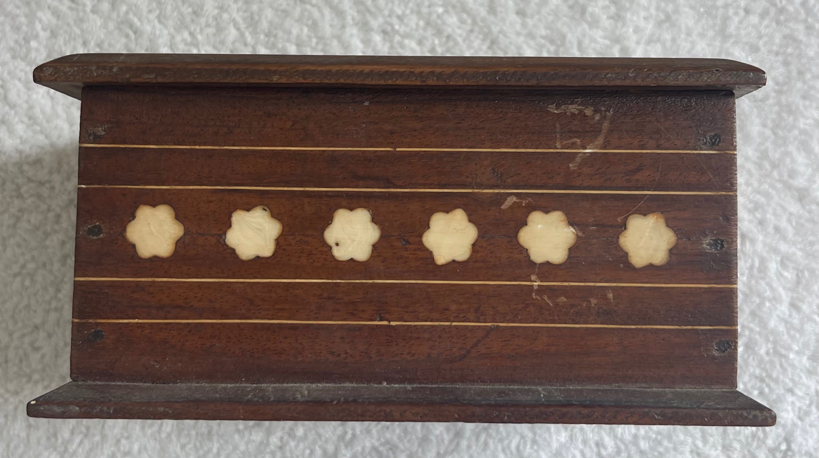 Vintage Wood Inlay Mechanical Dispenser Box (Working) - photo 4