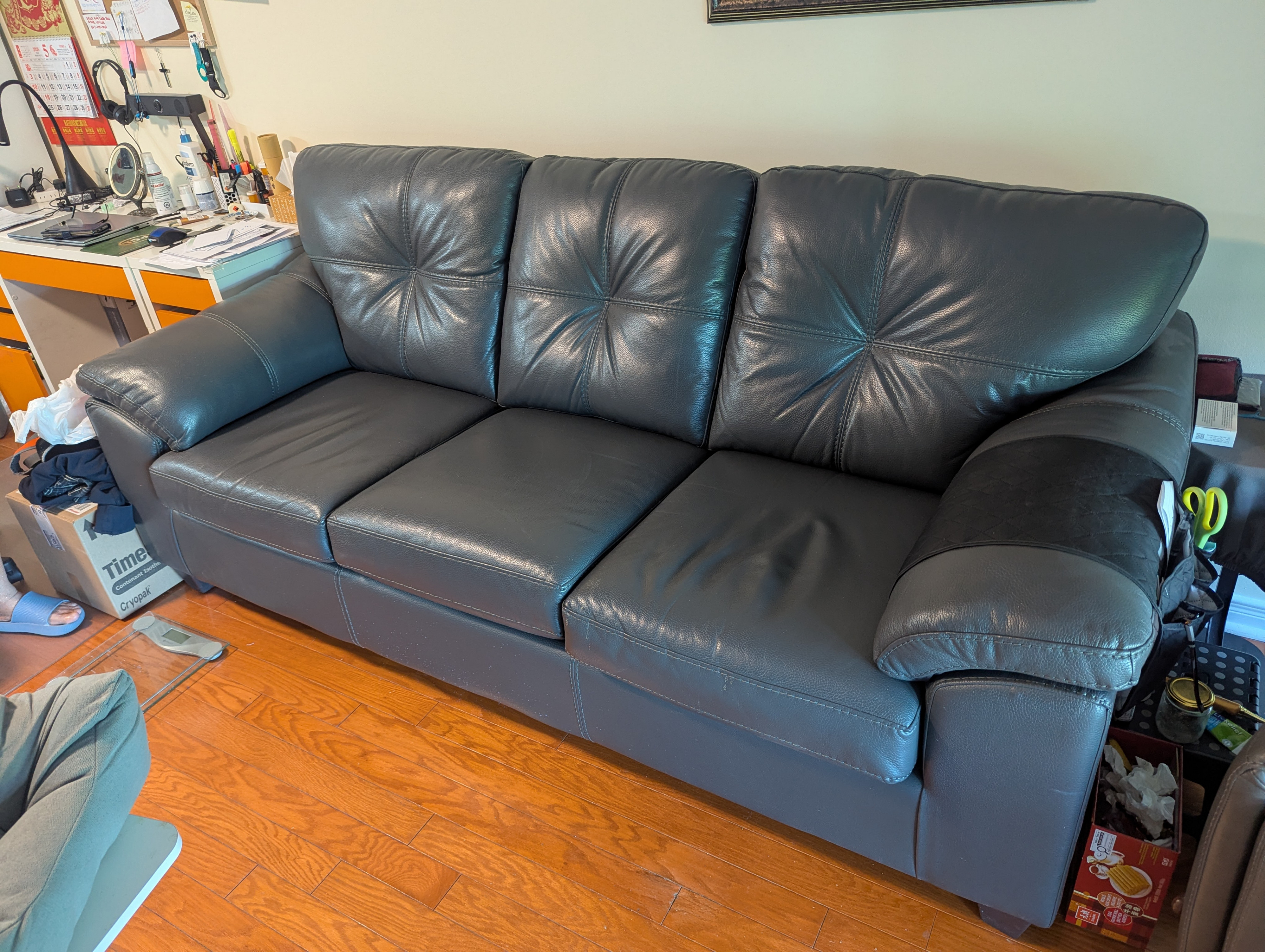 3-seater couch