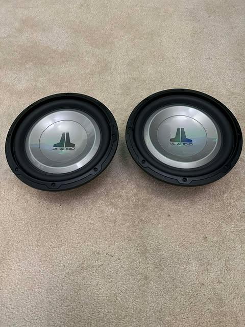 Two 10" Jl 10w1v2-8 - photo 4