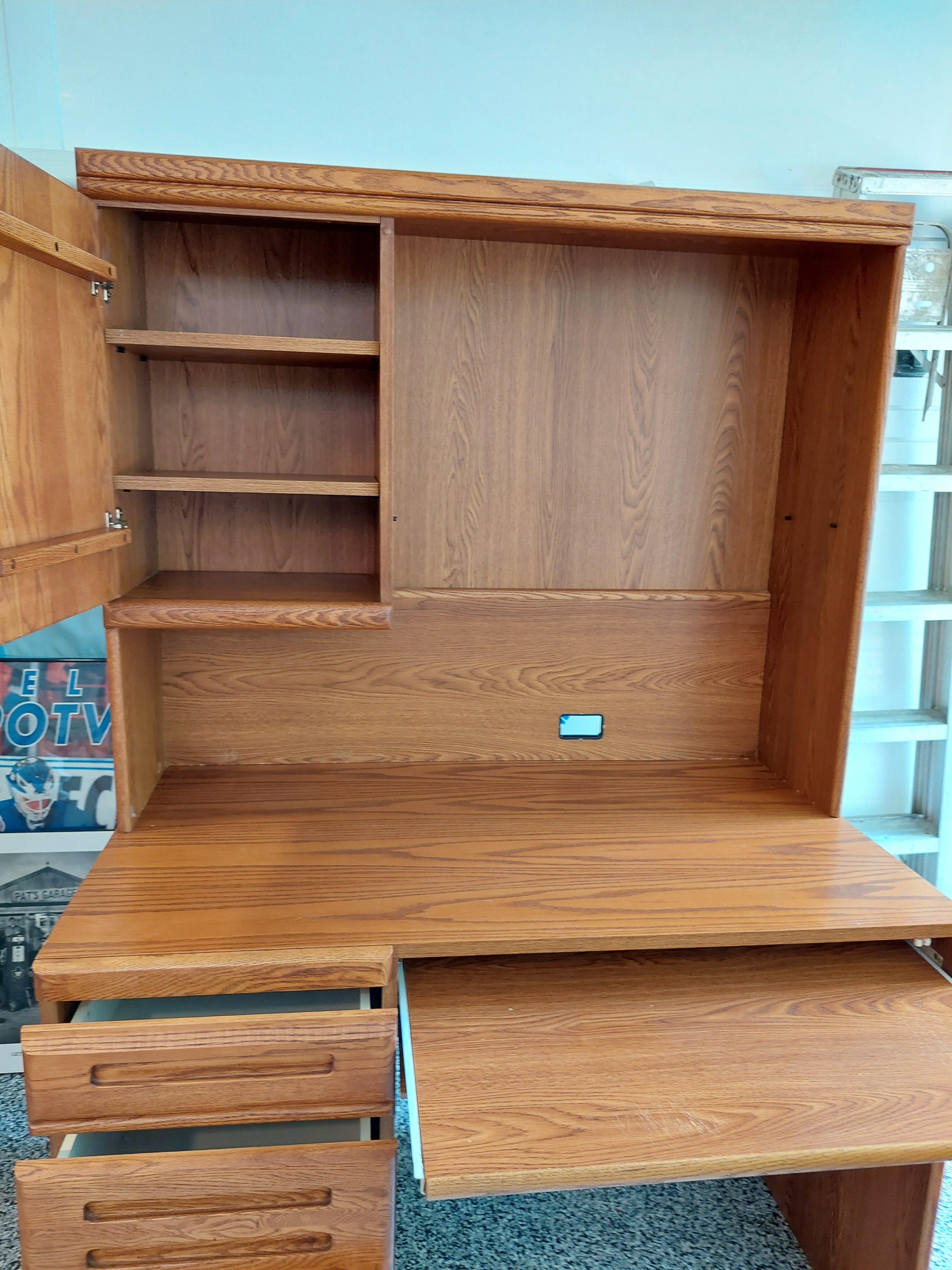 Palliser Hutch Desk - photo 2