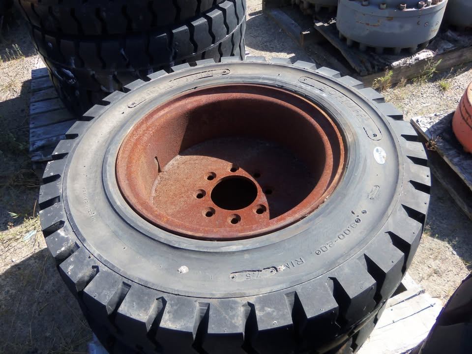 9.00-20 SOFTUFF ITL INDUSTRIAL TIRES