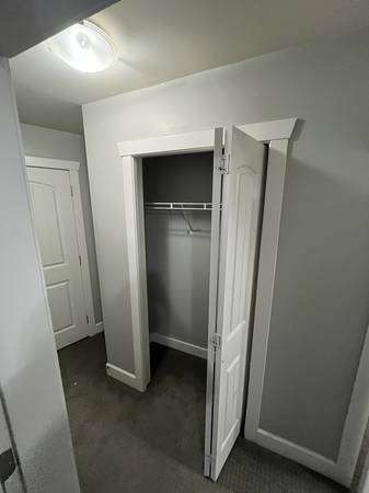 2 Bedroom 1 Bathroom Rental Suite 14118 60a Avenue (Surrey) - photo 2