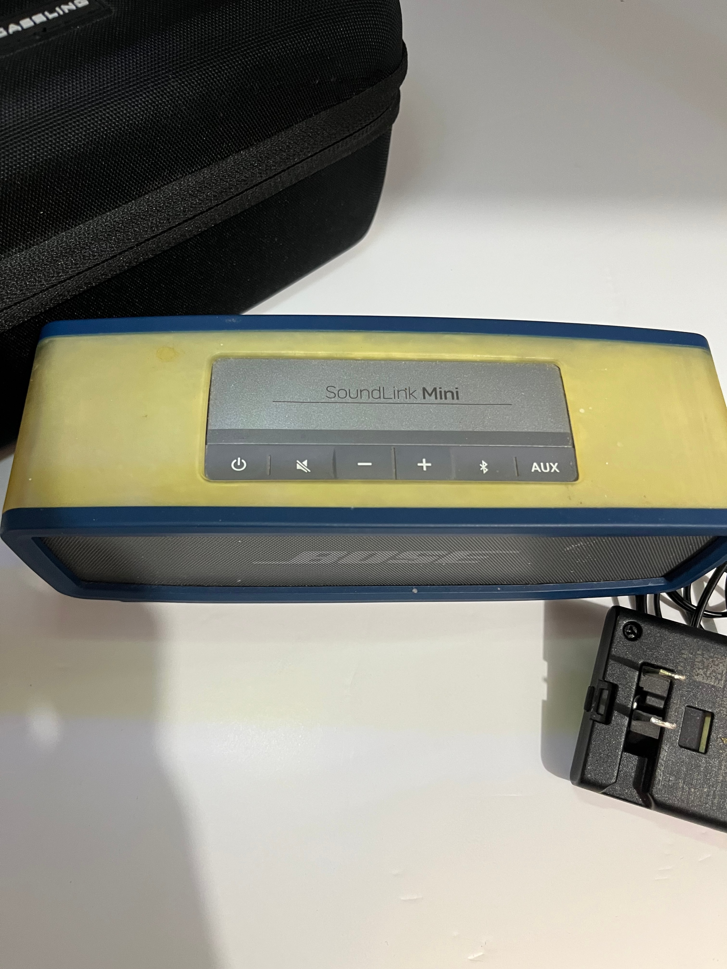 Bose SoundLink Mini Bluetooth Speaker (1st Generation) - photo 2