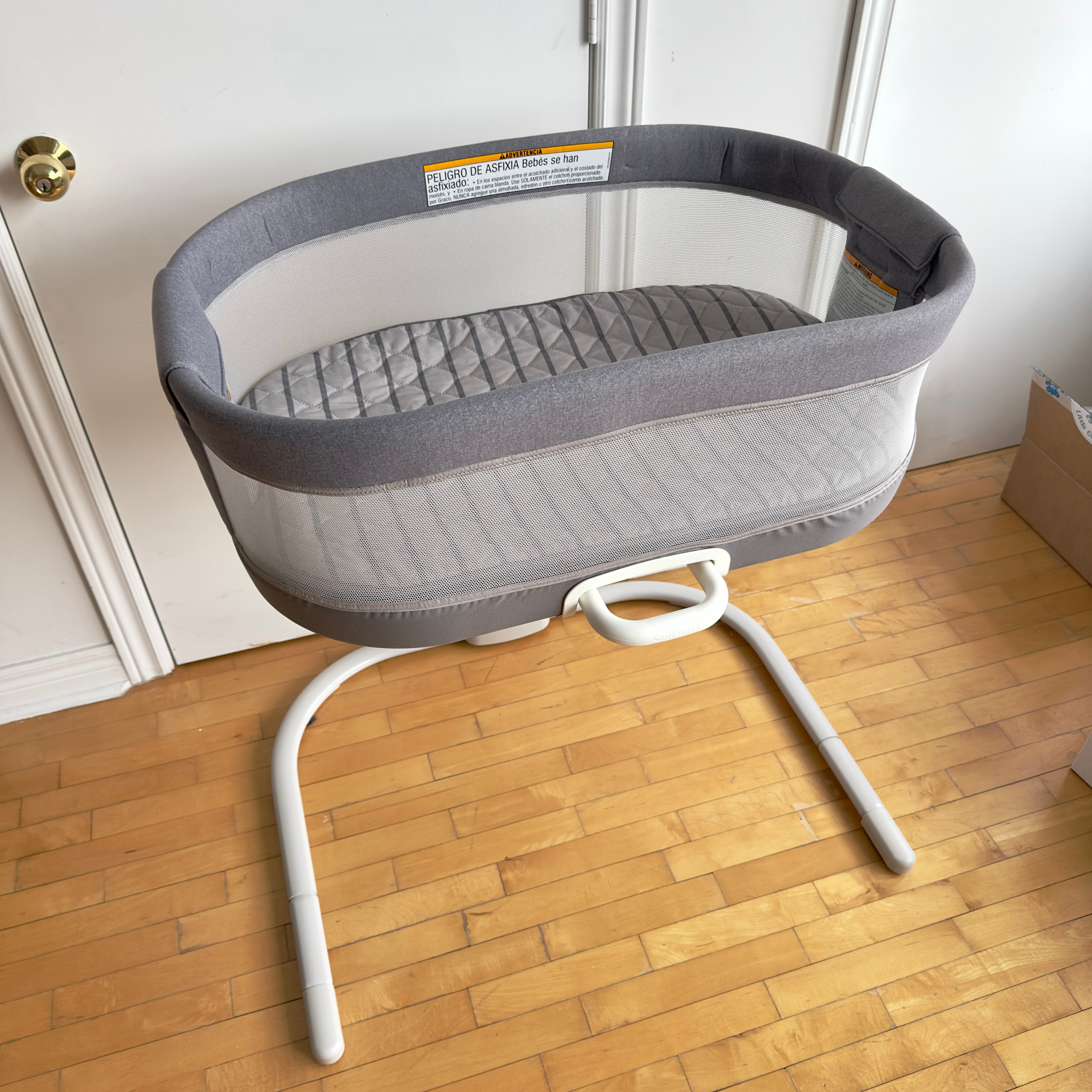 Graco DreamMore Bedside Swining Bassinet Deluxe - photo 2
