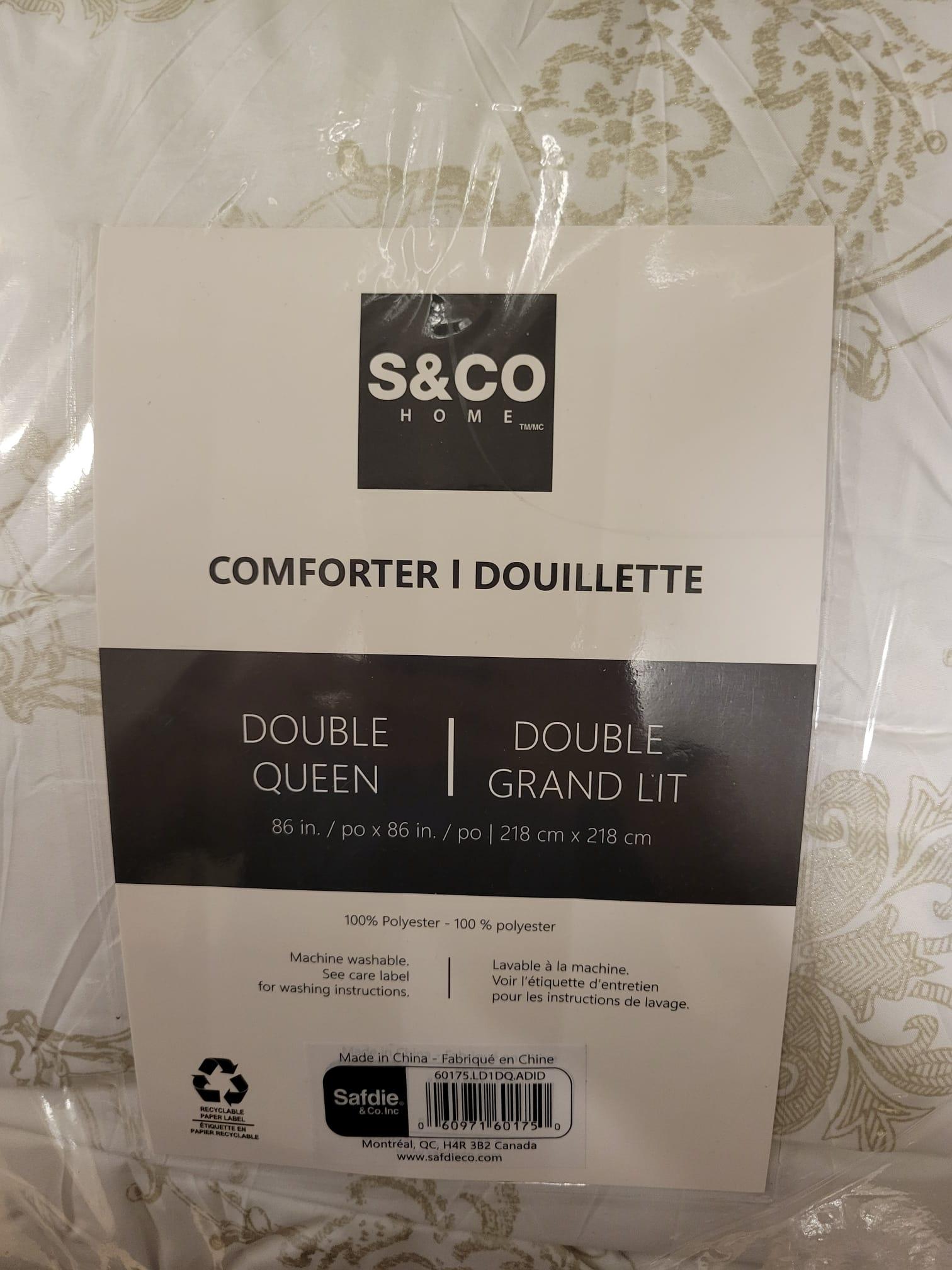 Brand New S&CO Home Double/Queen Comforter - photo 3