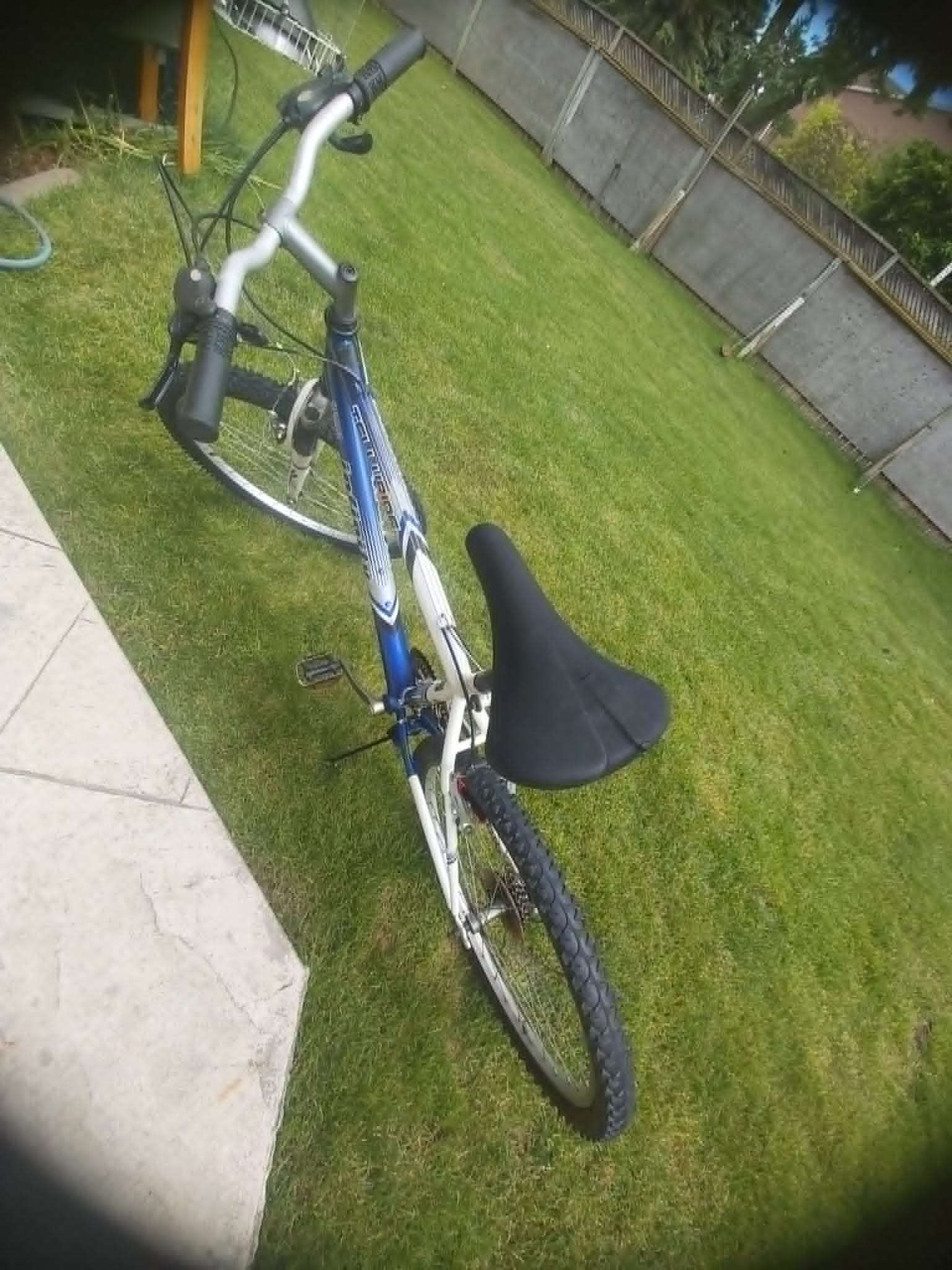 Infinity Mountain Bike - 21 Speed - photo 3