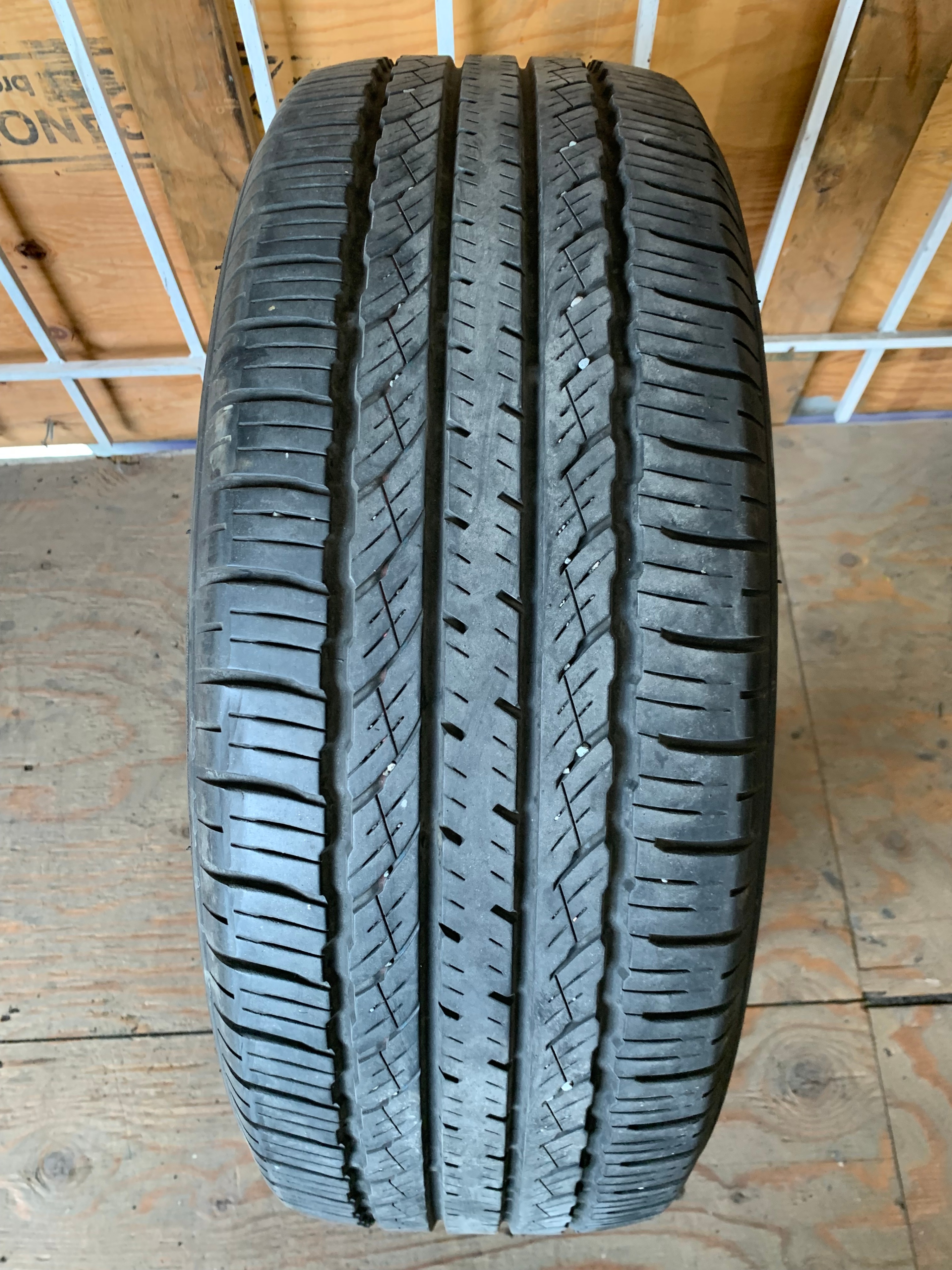 1 X single 225/55/19 99V M+S Toyo A36 with 70% tread