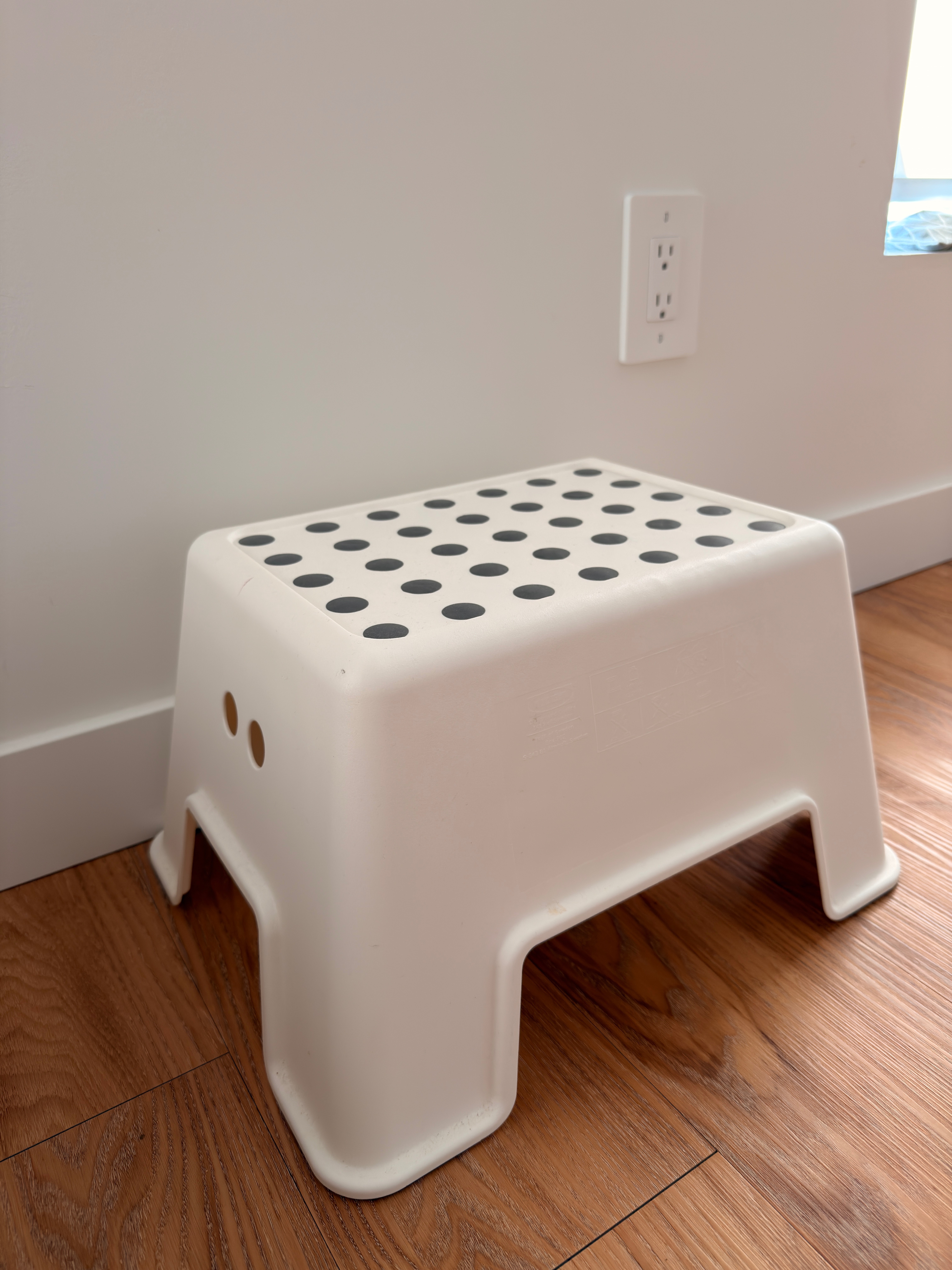 IKEA step stool - photo 2