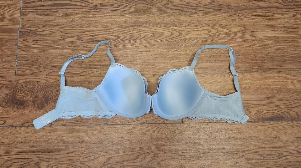 La Vie en Rose - Size 32DD- Like New - photo 2