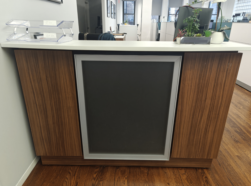 Reception Desk - photo 3