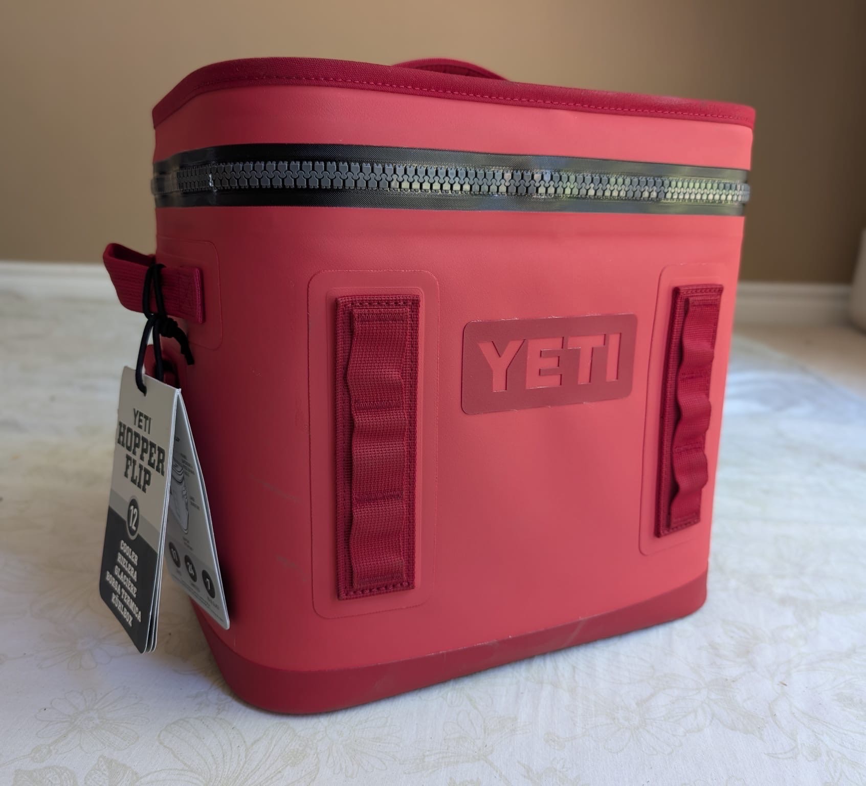NEW: YETI Hopper Flip 12 Portable Cooler - photo 4