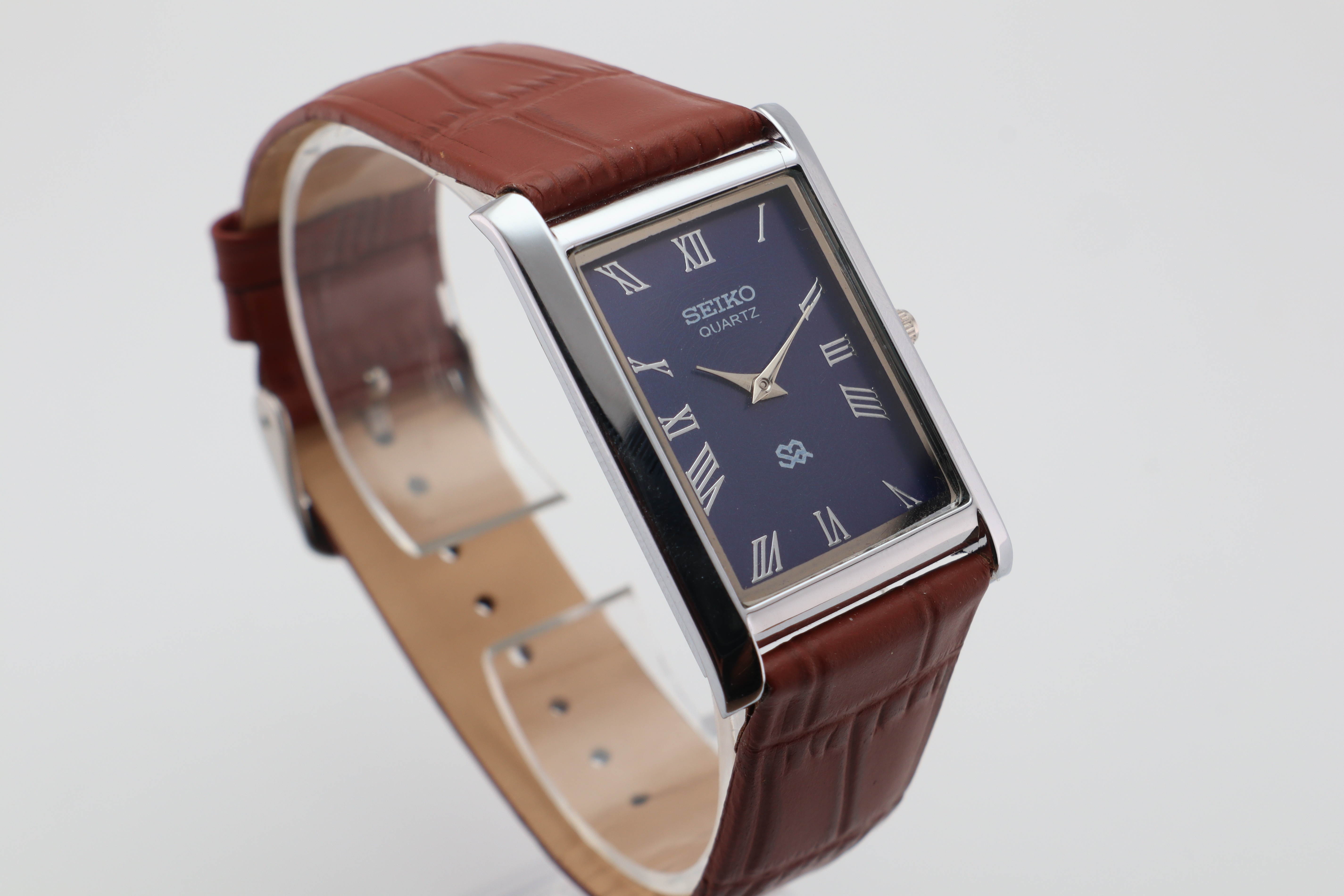 Refurbished Vintage Slim Tank Men’s Watch