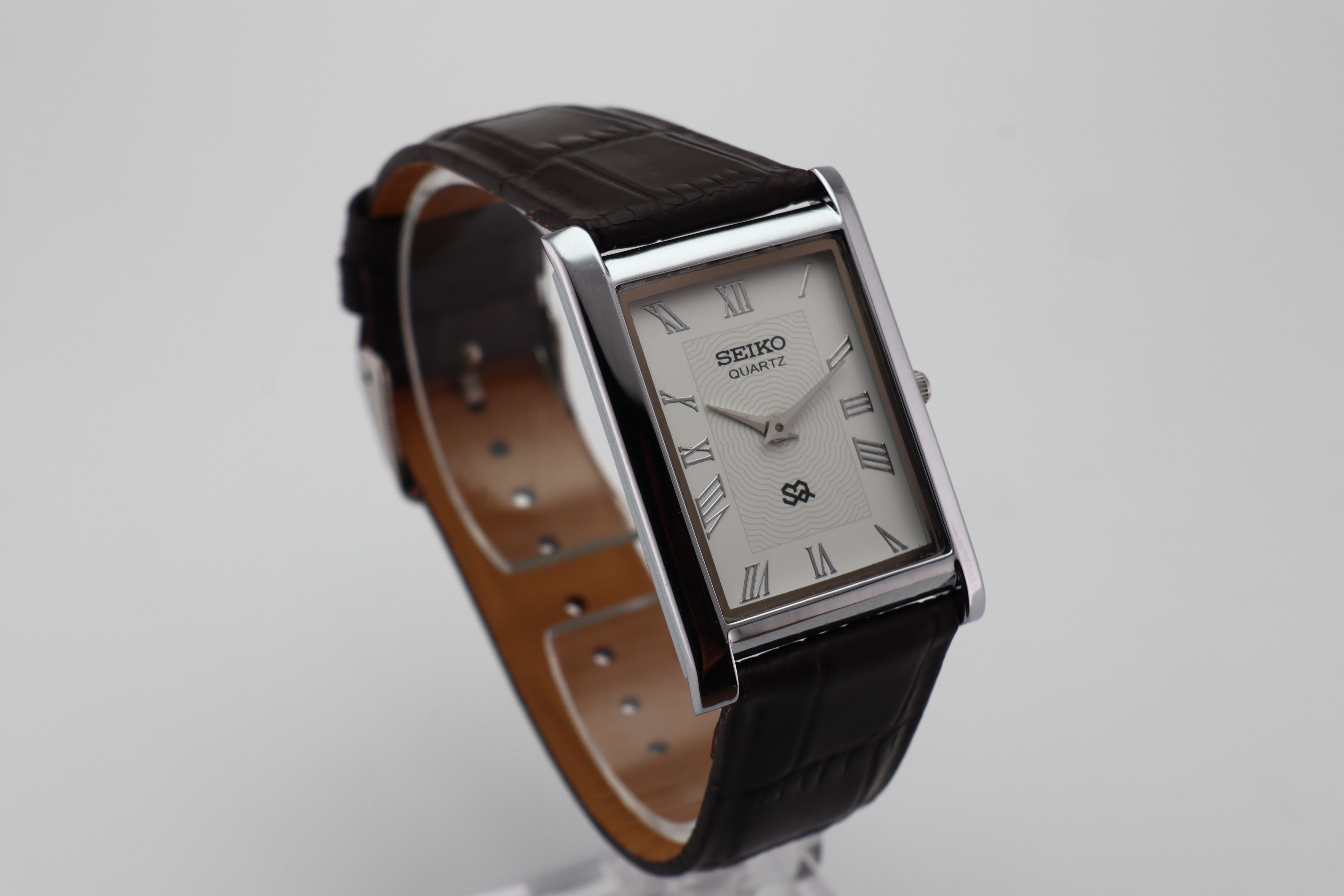 Refurbished Vintage Slim Tank Men’s Watch