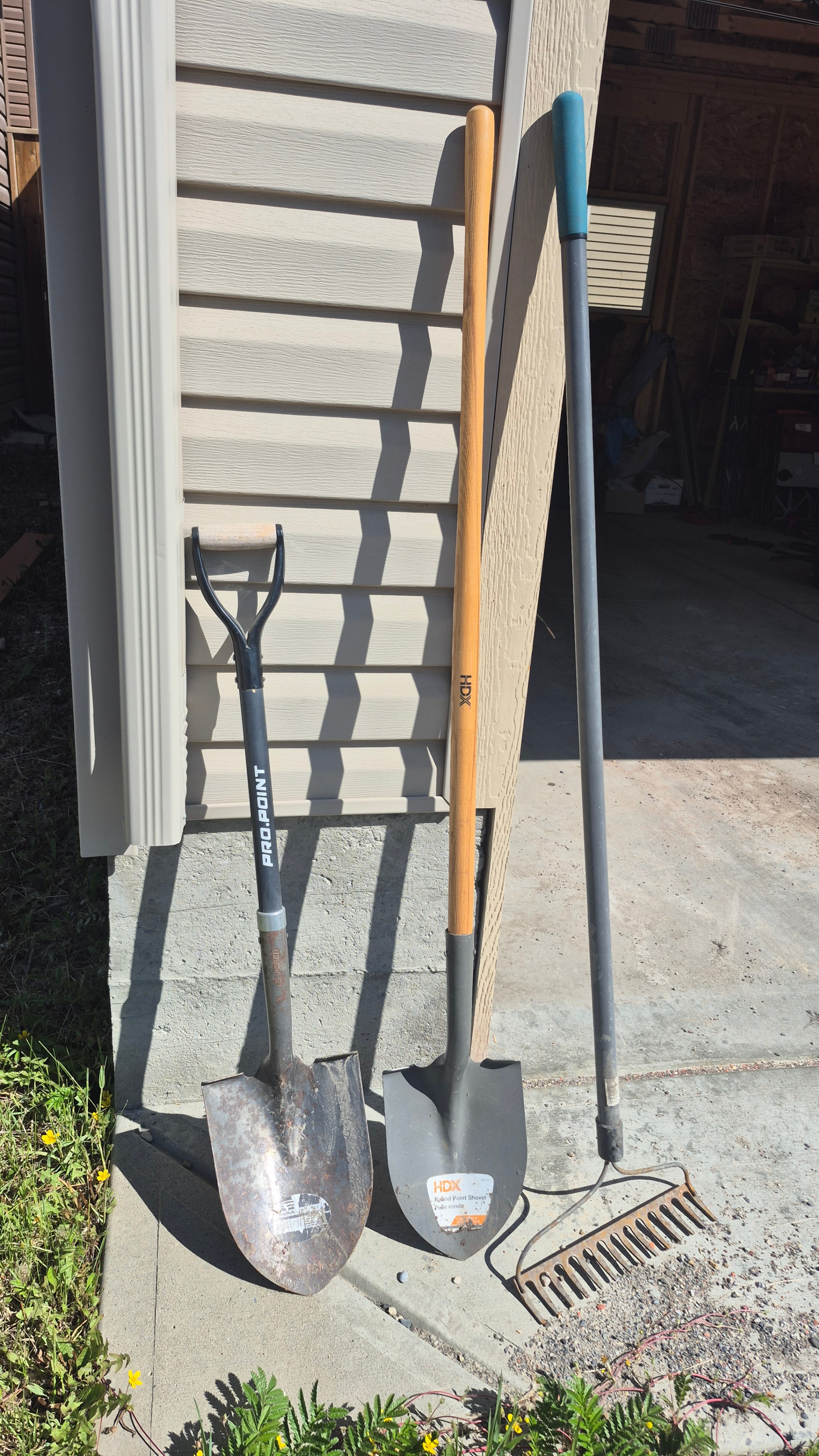 Shovels and Rake - photo 2