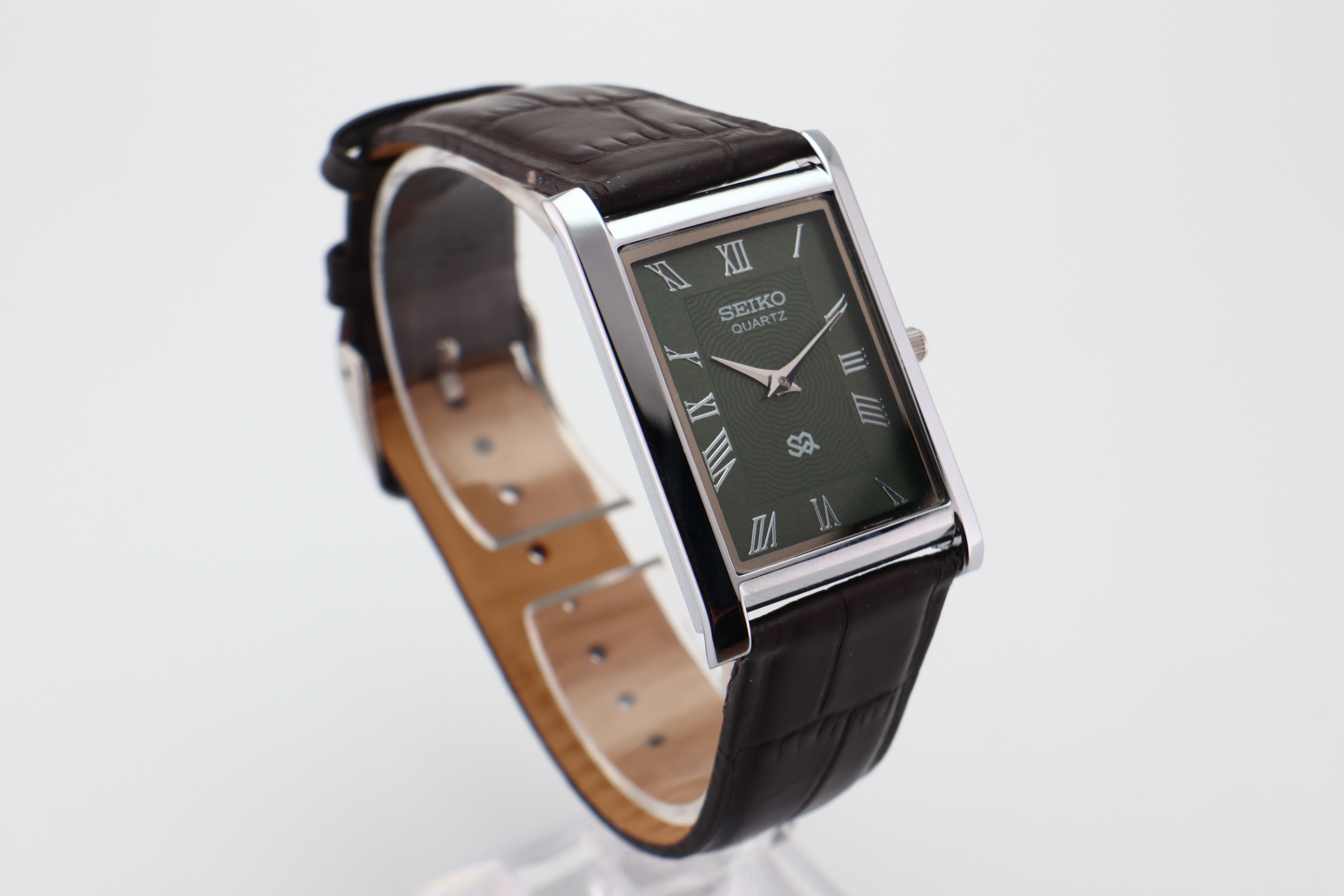 Refurbished Vintage Slim Tank Men’s Watch