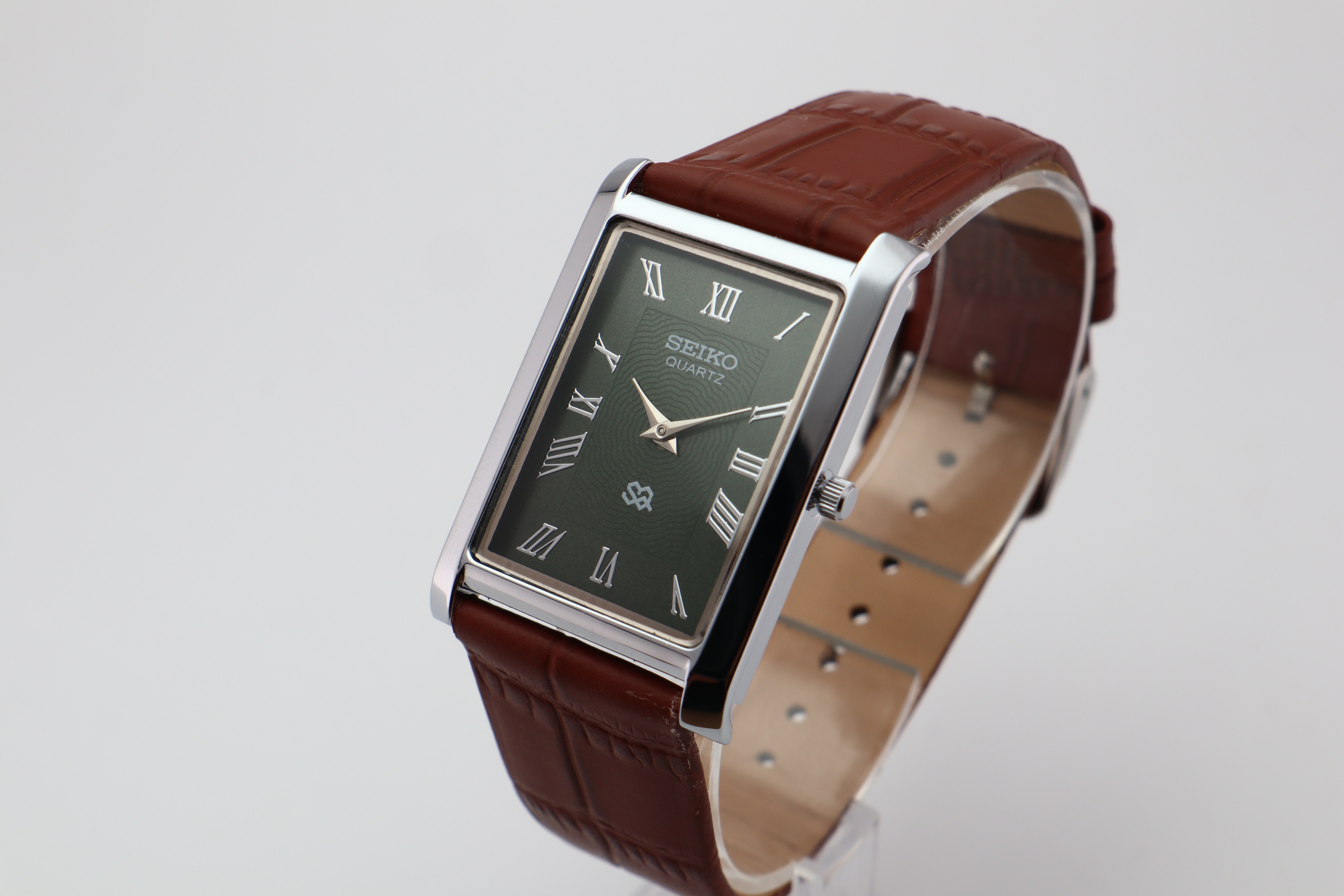 Refurbished Vintage Slim Tank Men’s Watch - photo 3