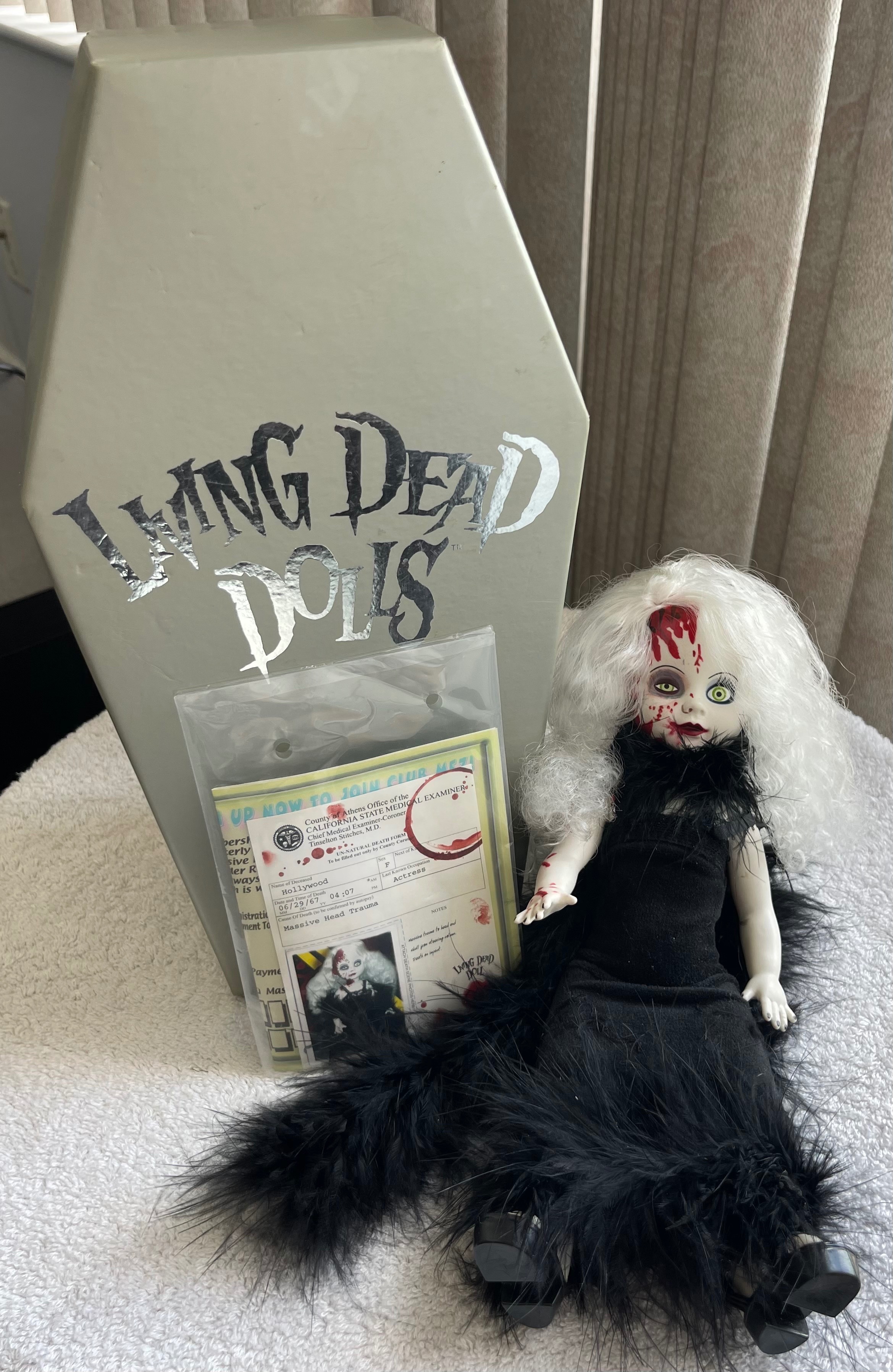 Vintage 2003 Living Dead Dolls Series 5 "Hollywood" – Open Box