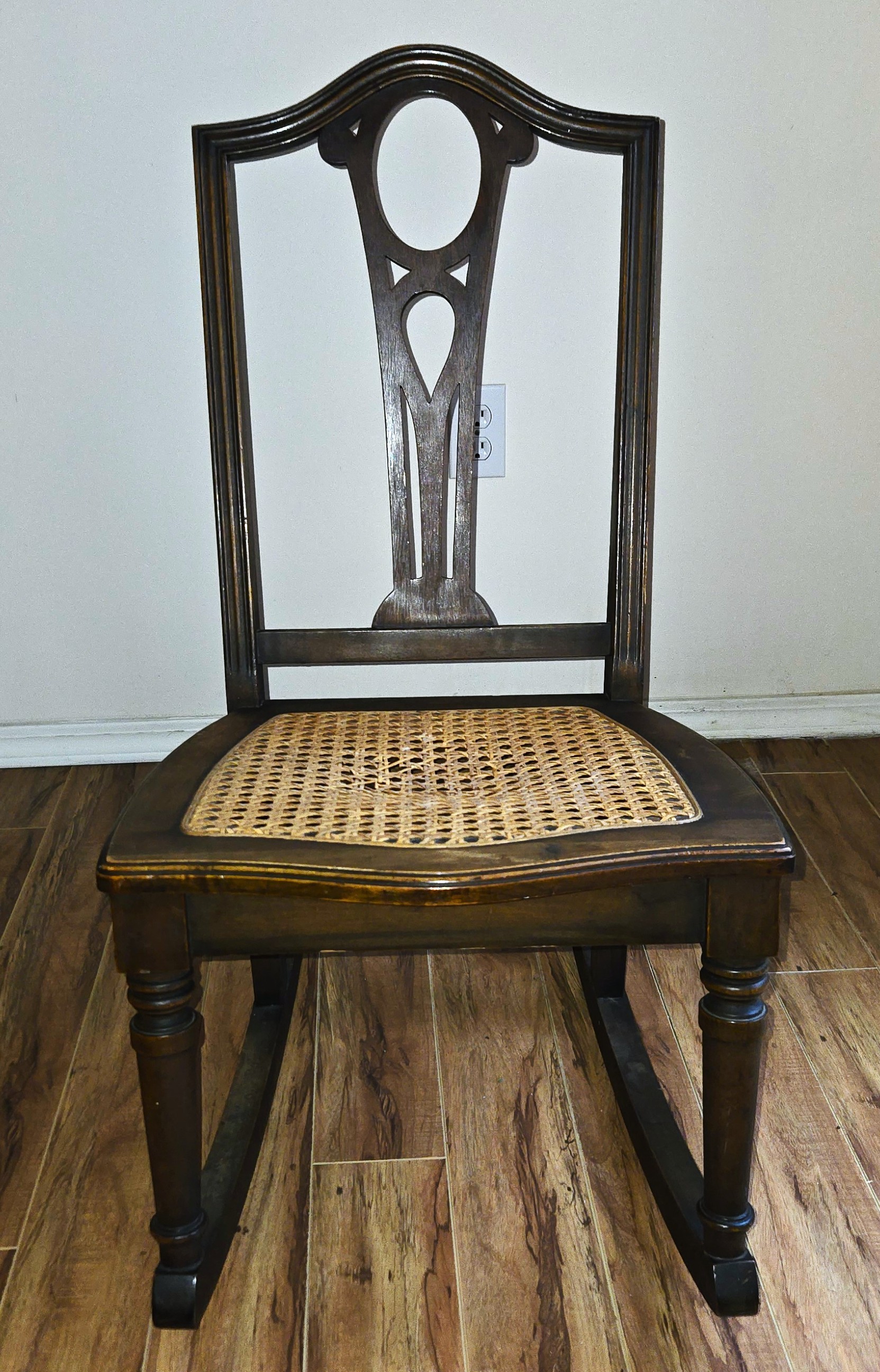Art Nouveau Nursing Rocker - photo 2