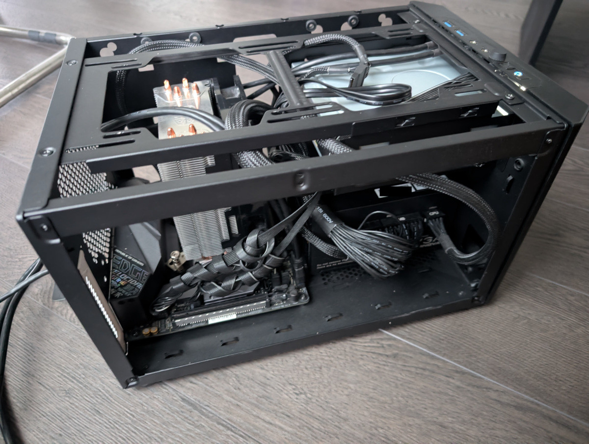 Mini-ITX computer, Intel Core i7-8700K 6C/12T, 16GB DDR4 RAM - photo 2