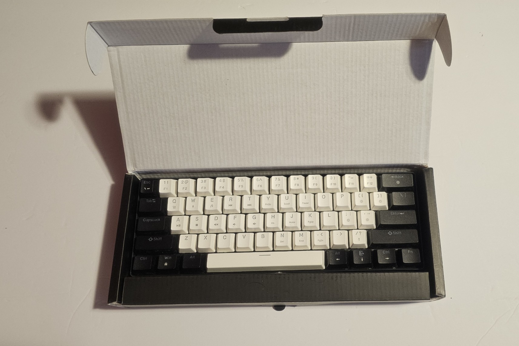 NEW Abucow K61 60% Wired Mechanical Backlit Gaming Keyboard - photo 3