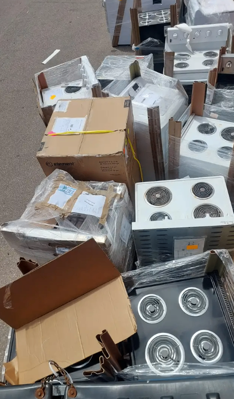 Warehouse Clearence Sale on New and Used Stoves - photo 3