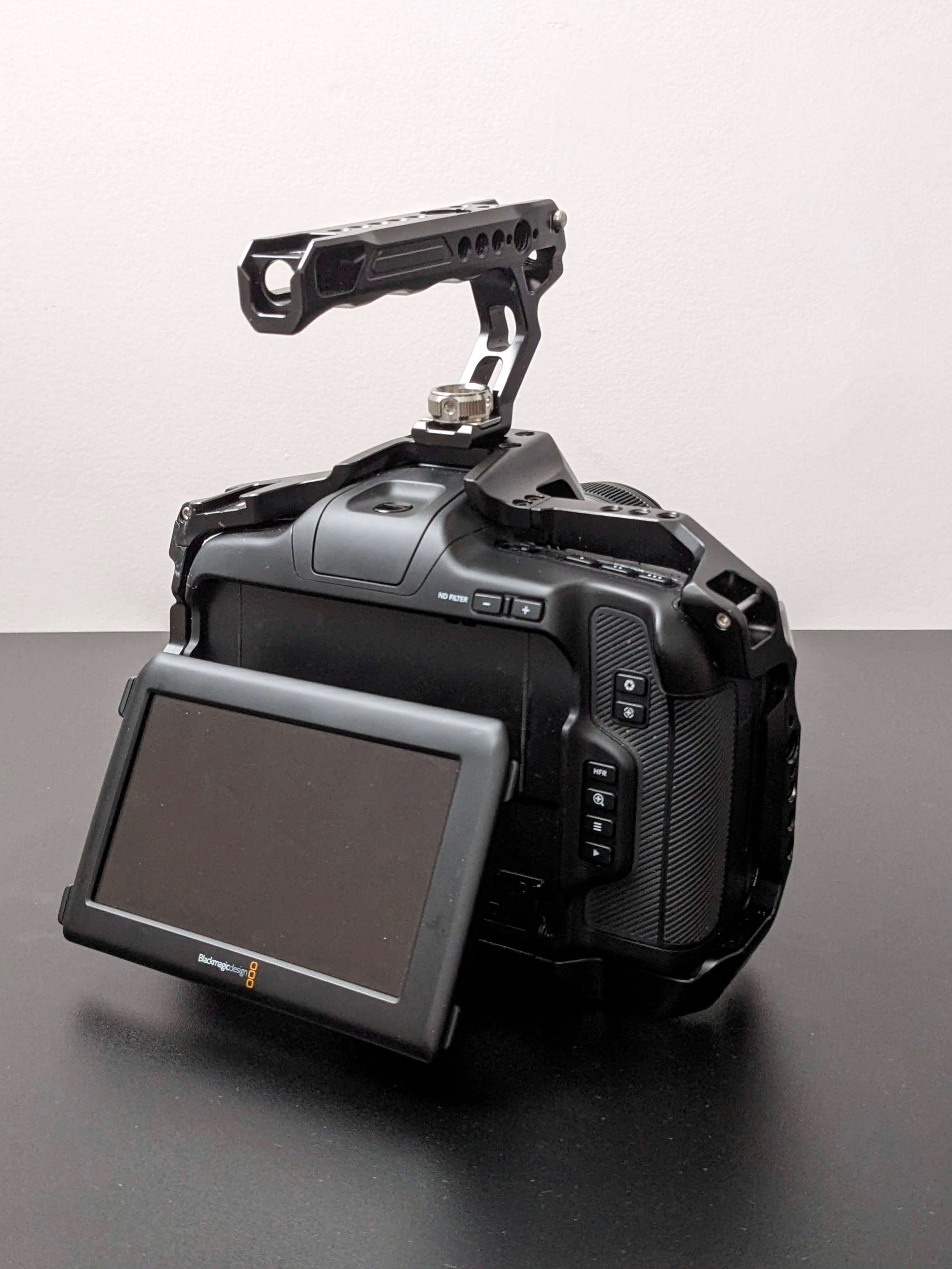 Blackmagic Pocket Cinema Camera 6K Pro - photo 3