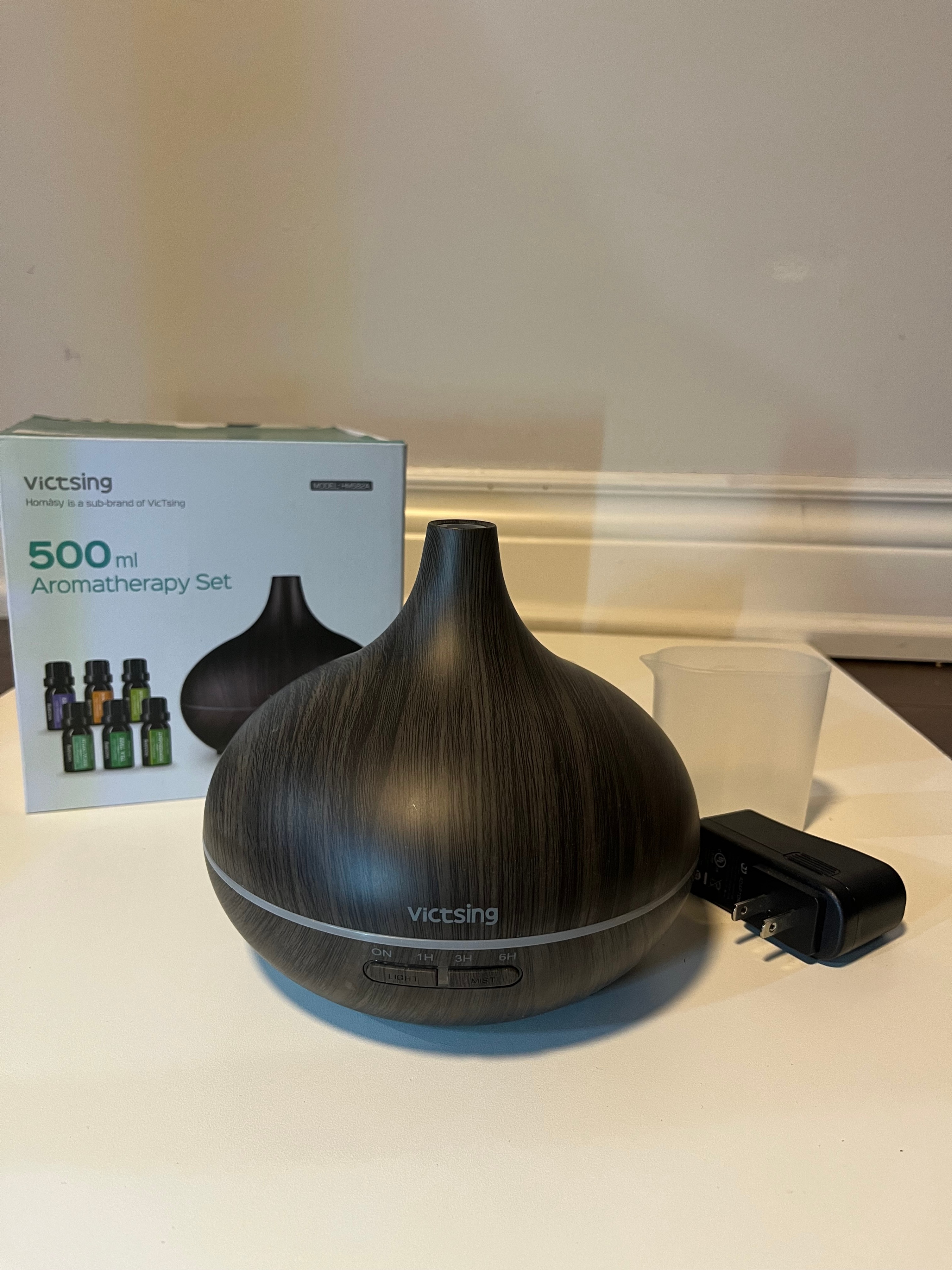 VicTsing 500mL Essential Oil Diffuser & Humidifier, LED Lights