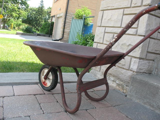 All Metal Mid-Size Wheelbarrow - photo 5