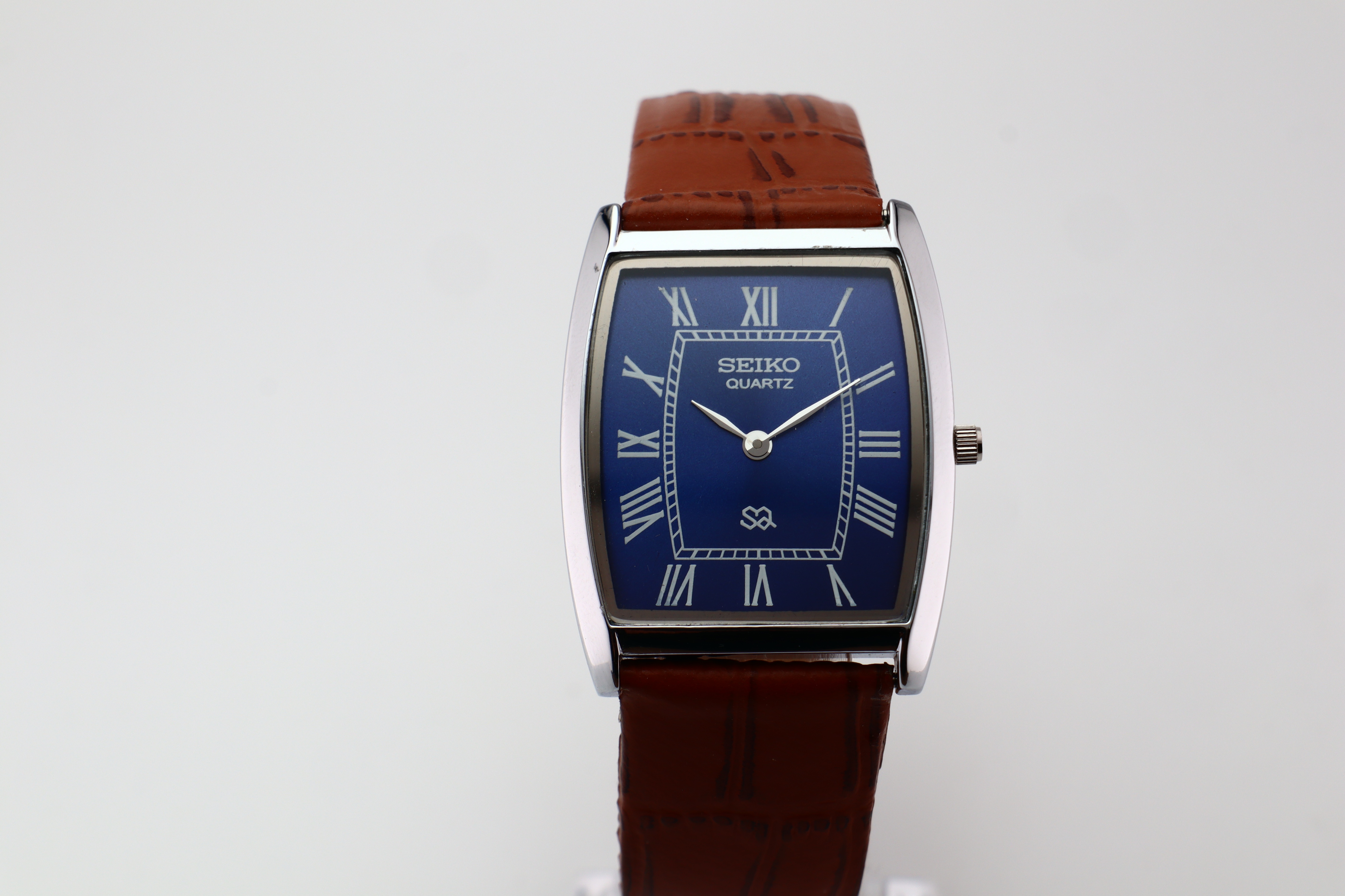 Refurbished Vintage Barrel Tank Men’s Watch - photo 2