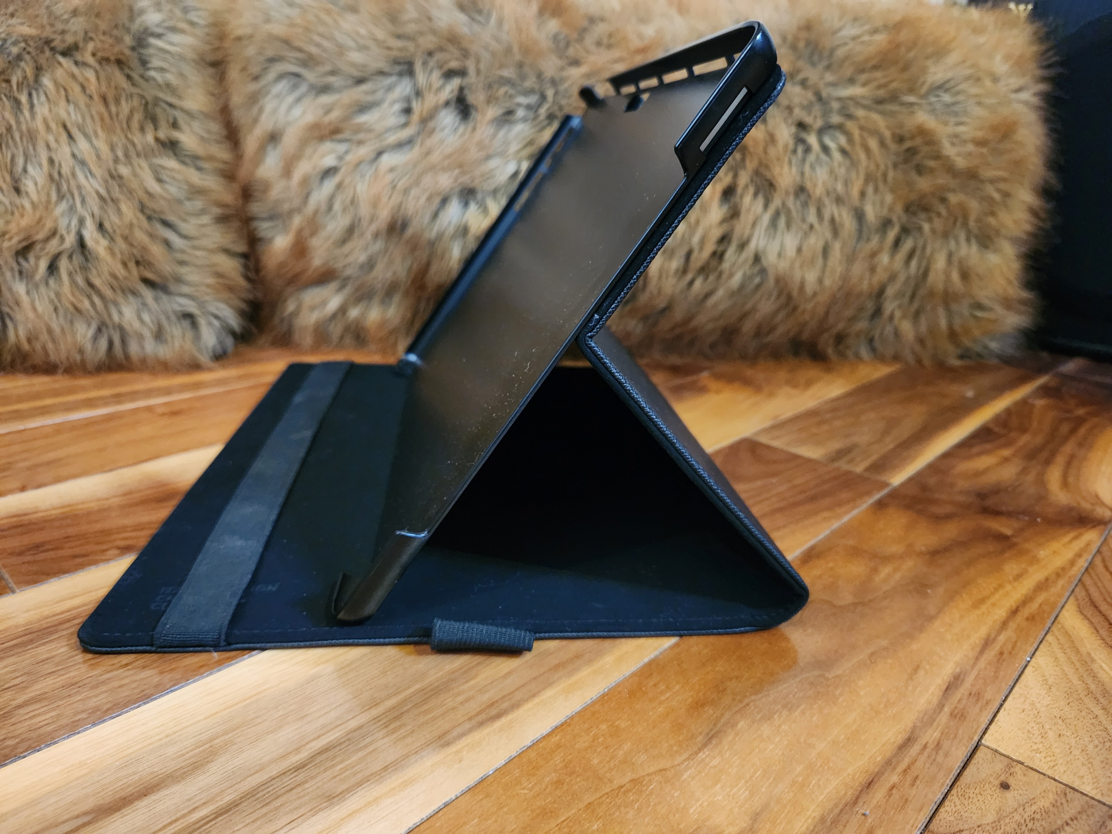 Tucano Infinito Folio Case For Surface [Model: TAB-INS5-BK] - photo 4