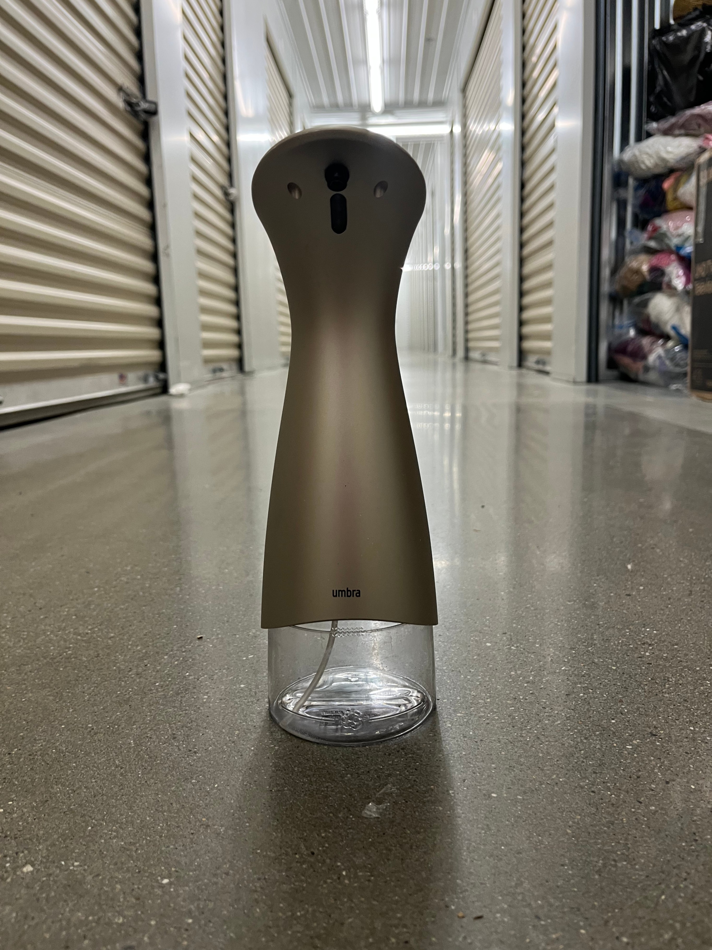 MOVING SALE: PRICE REDUCED – MUST GO BY JUNE Soap Dispensers - photo 3