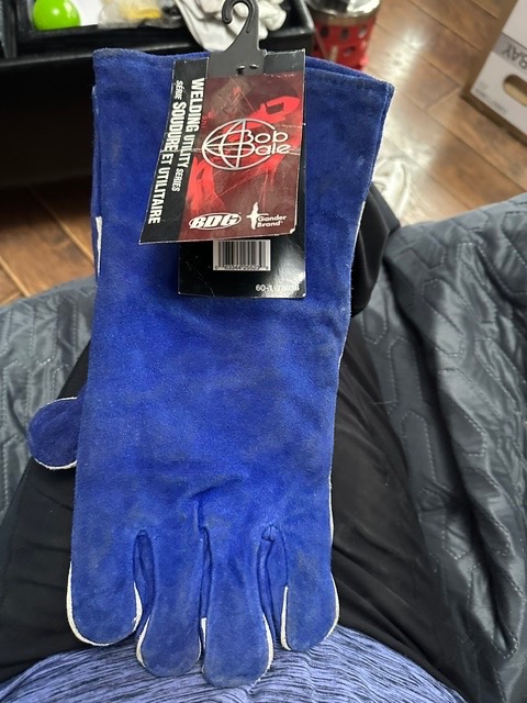 Welding gloves and beanies - photo 2