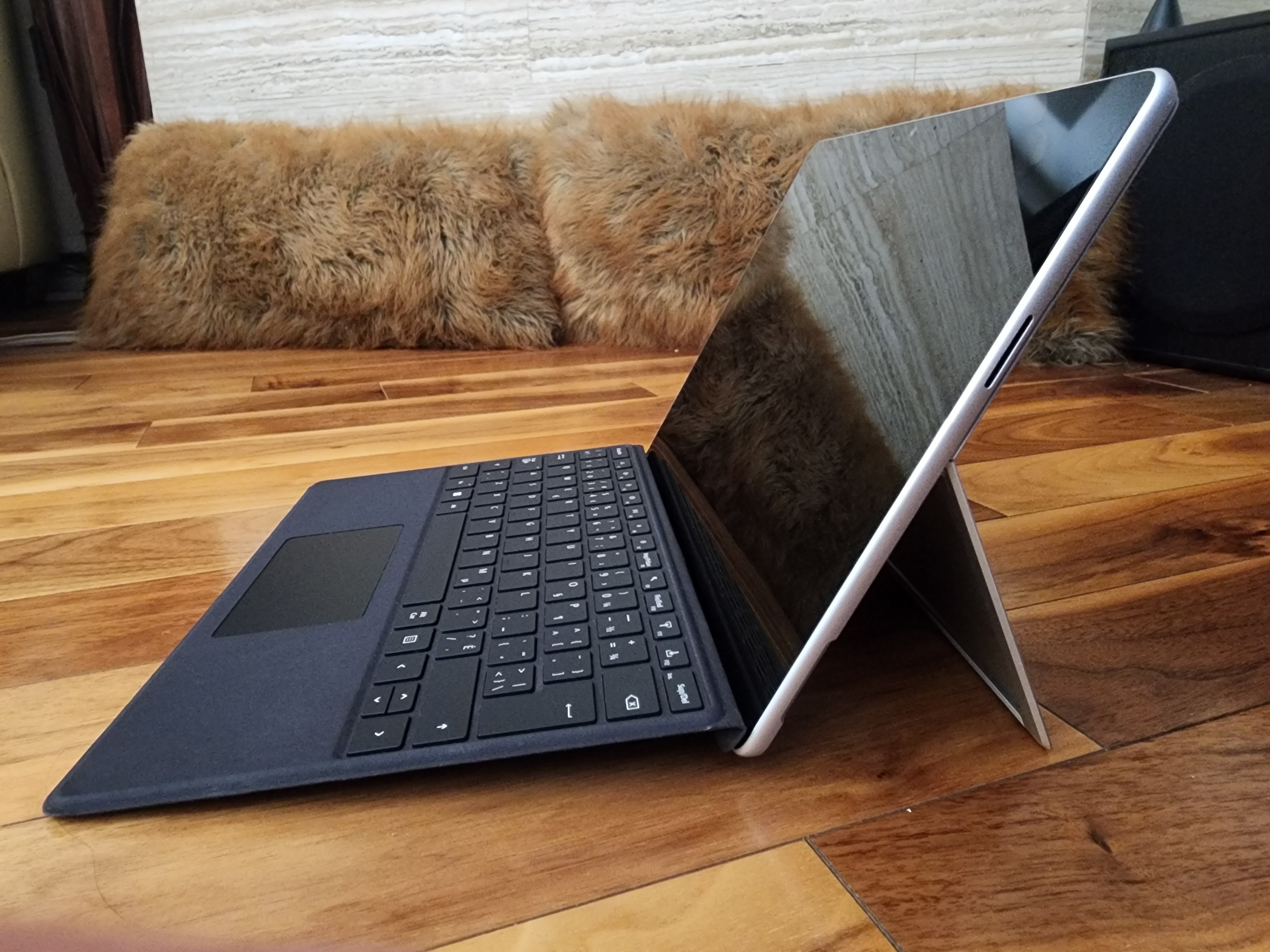 Surface Pro 9 (i7, 16GB RAM, 256GB SSD) [Model: 2038] - photo 2