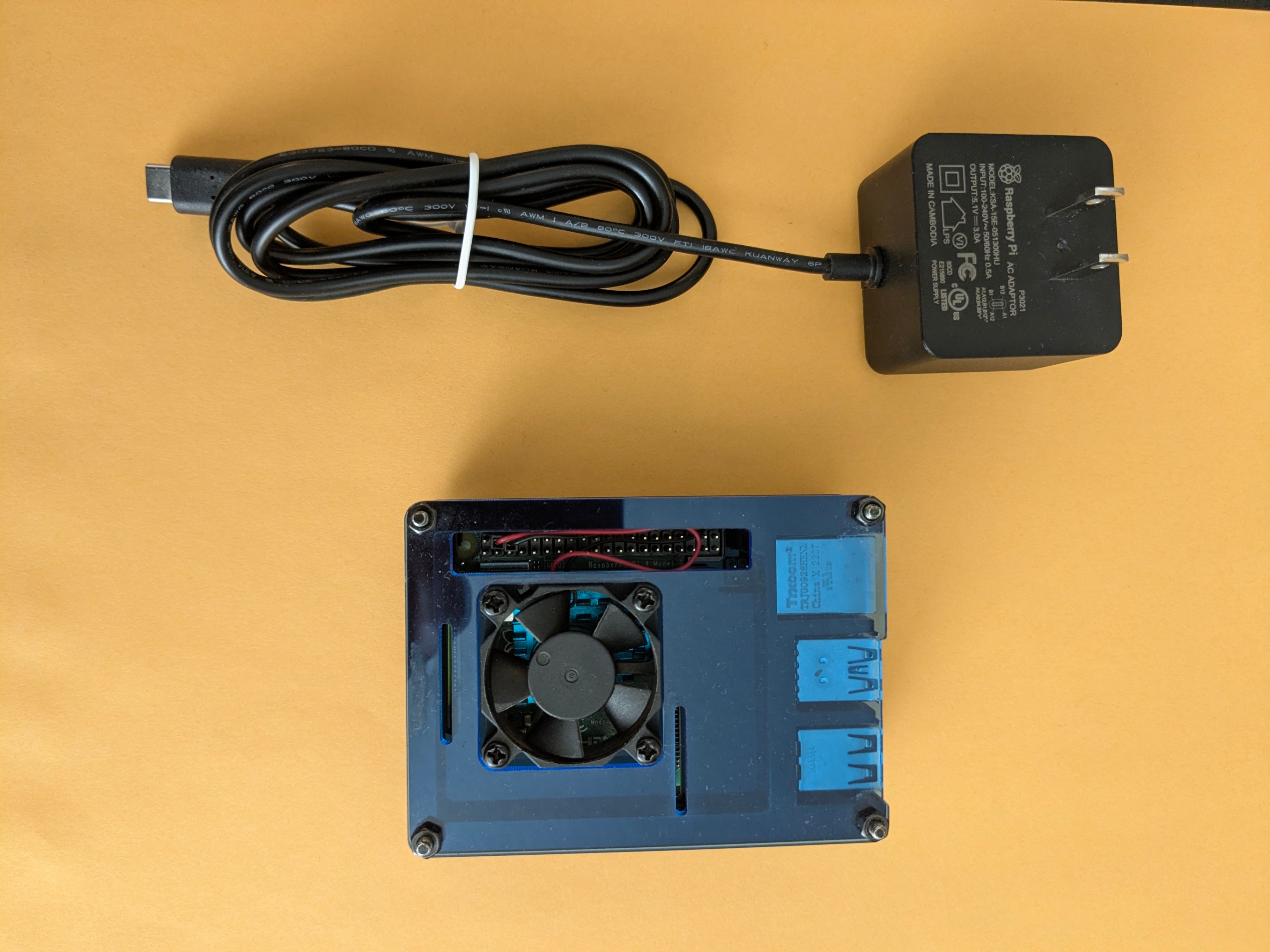 Raspberry PI4 (4GB) +fan+psu+case