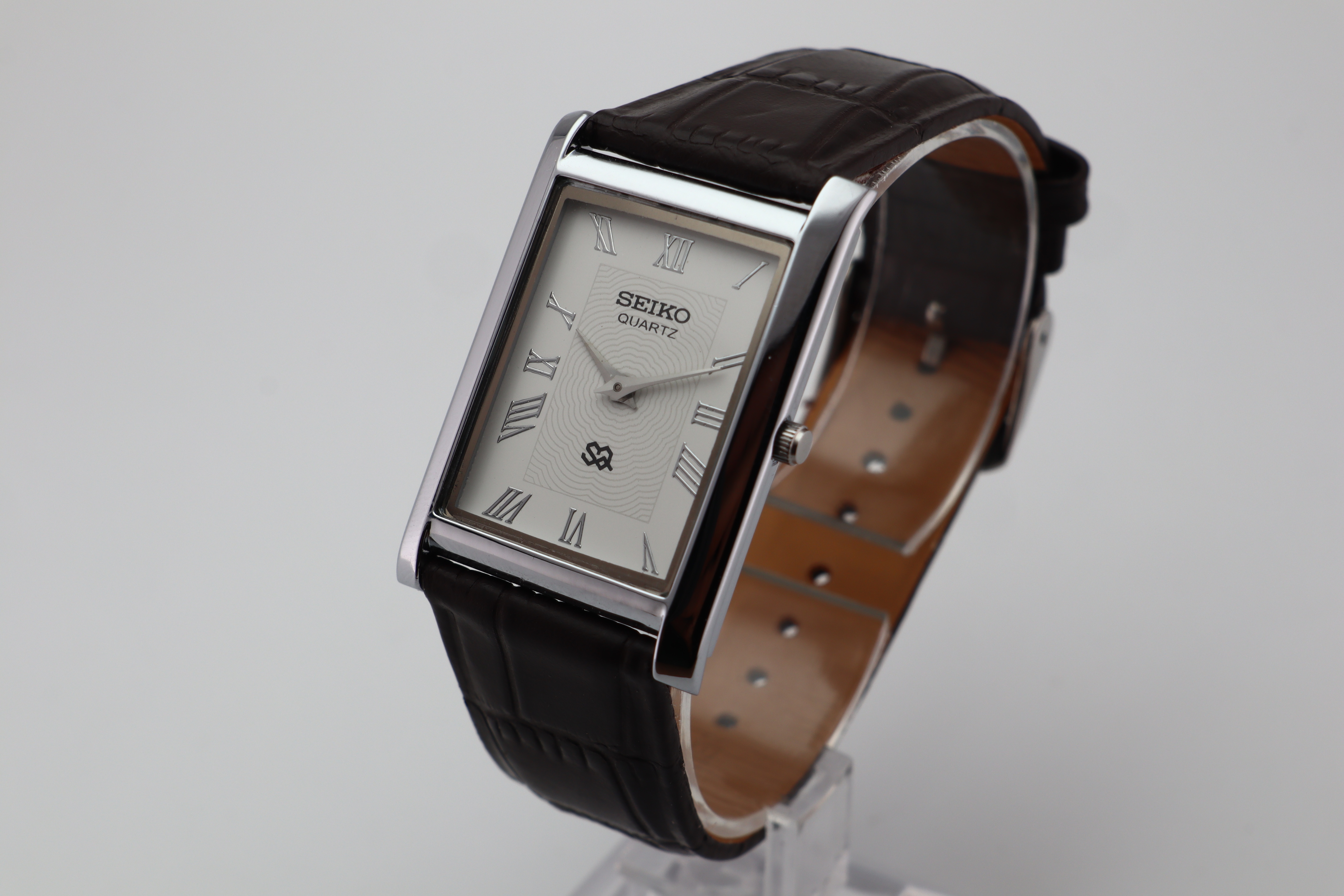 Refurbished Vintage Slim Tank Men’s Watch - photo 3