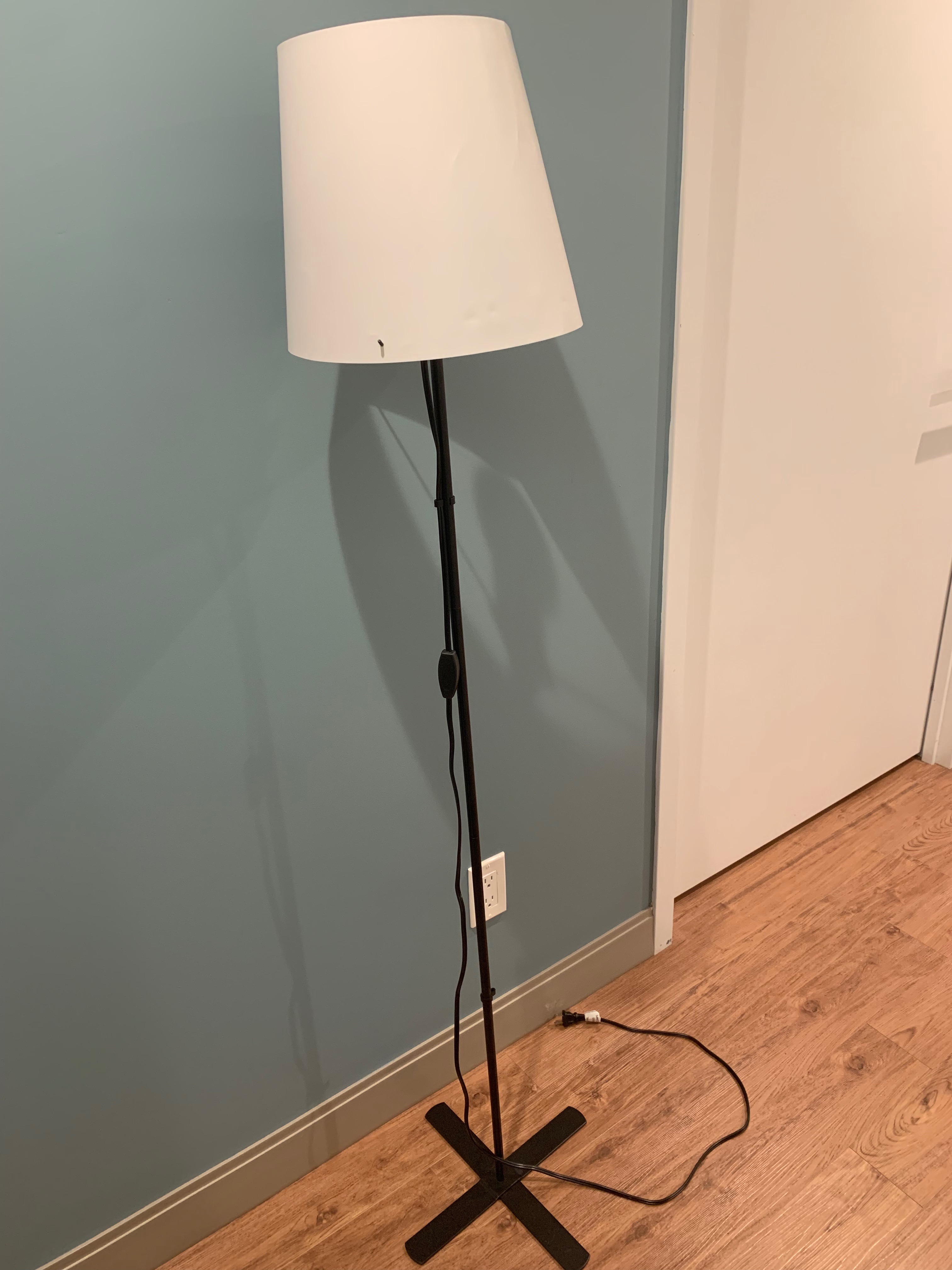 IKEA Barlast Floor Lamp - photo 2