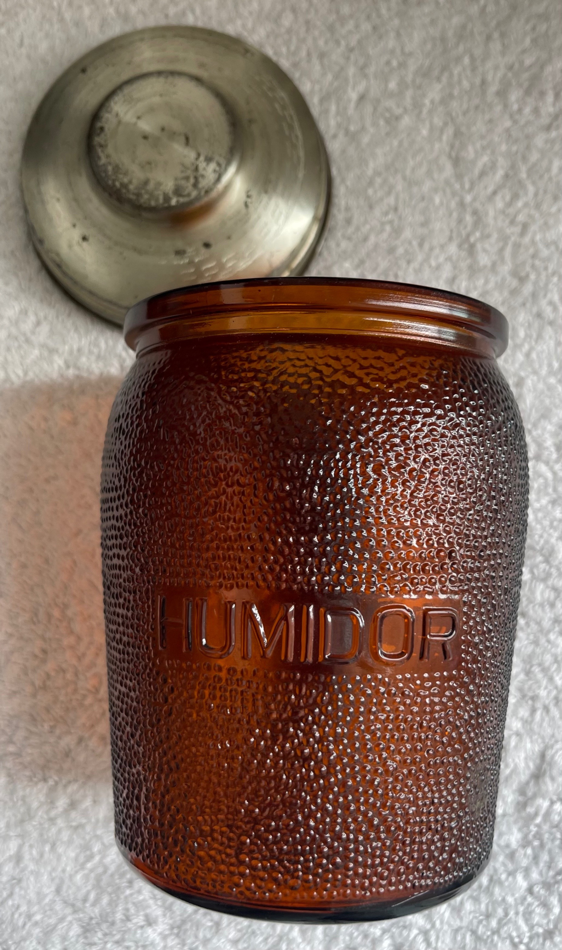 1947 Vintage Dun-Rite Amber Glass Tobacco Humidor with Tin Lid - photo 2