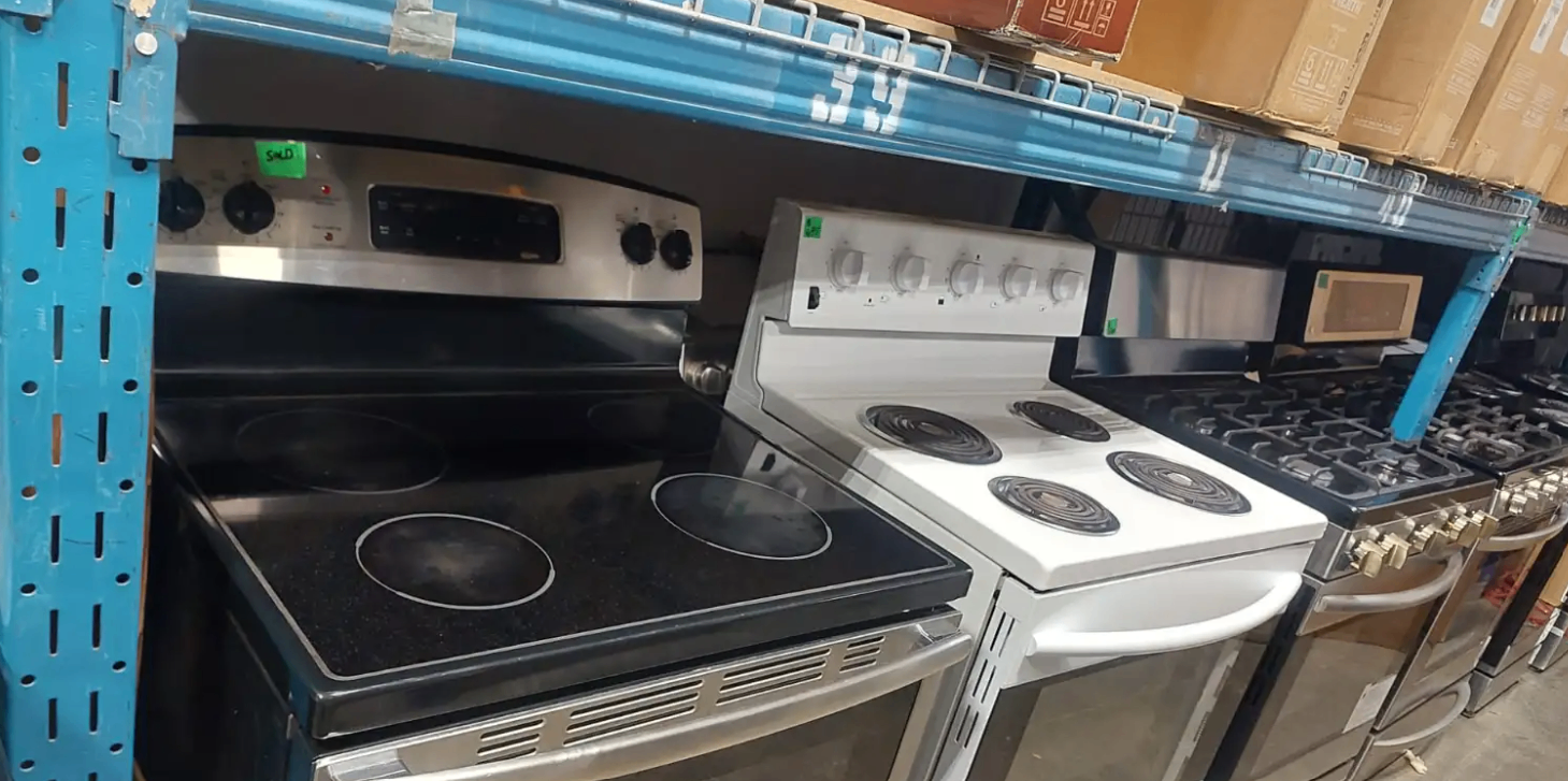 Warehouse Clearence Sale on New and Used Stoves - photo 2