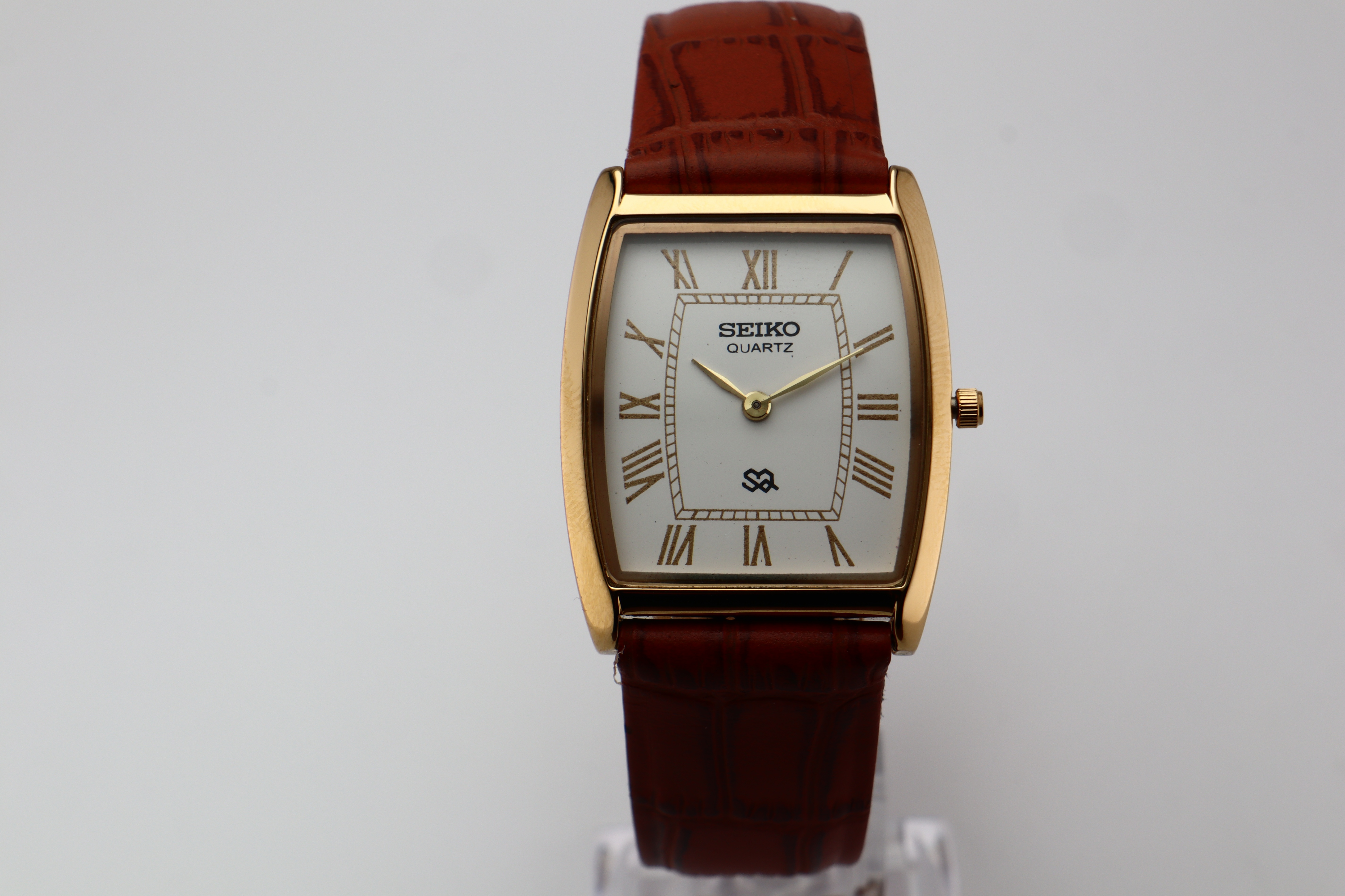 Refurbished Vintage Barrel Tank Men’s Watch - photo 2