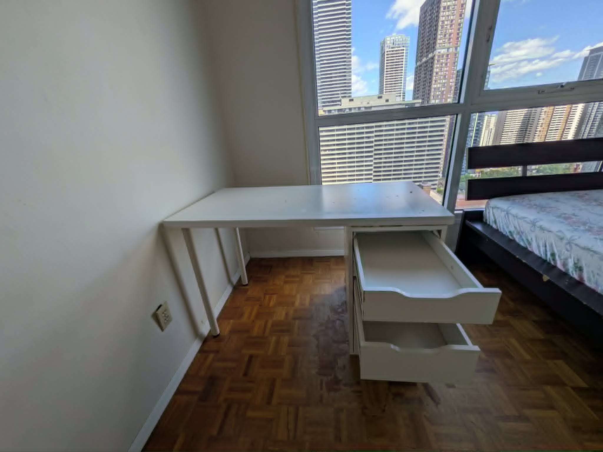 Table + 4 Drawers - photo 3