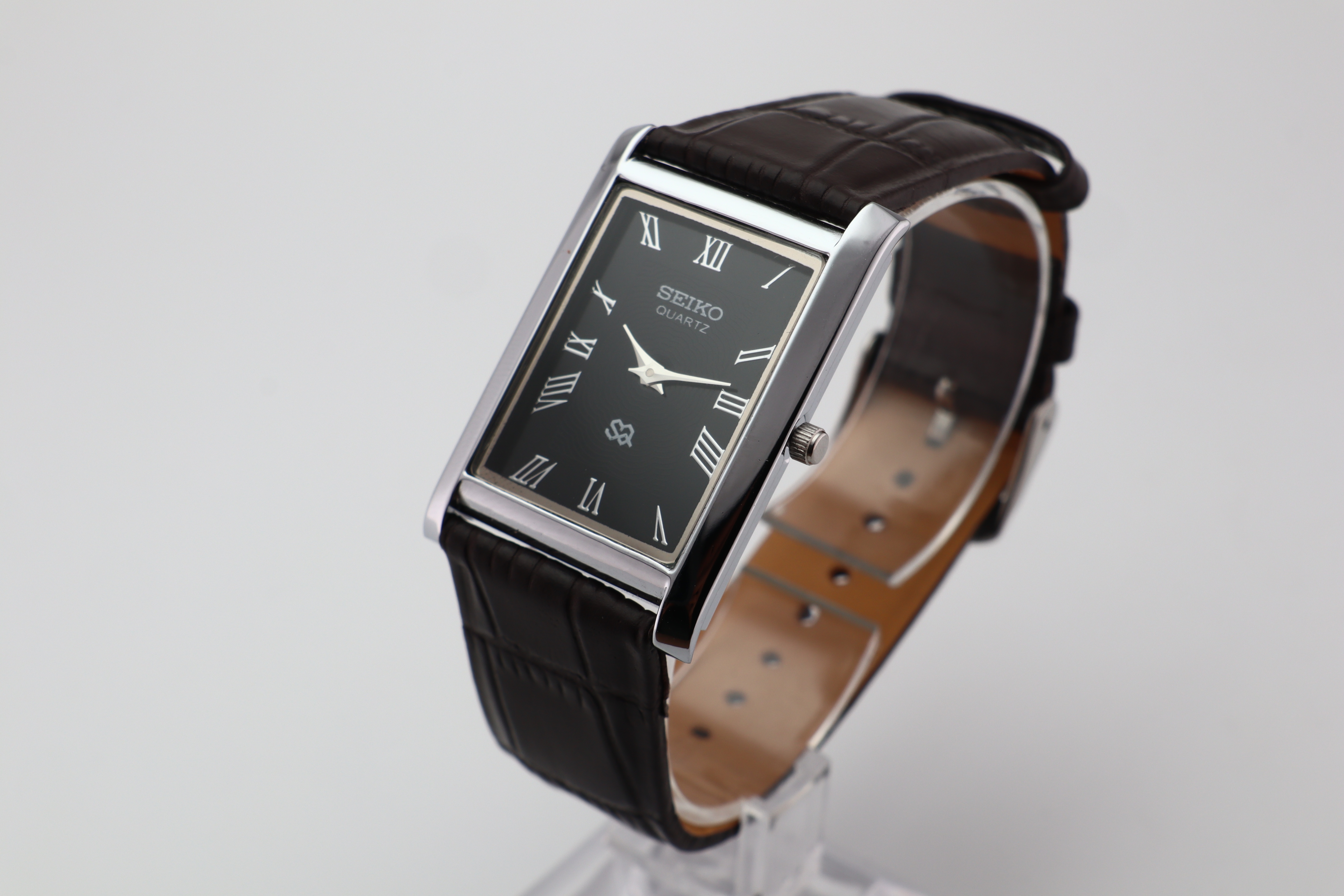 Refurbished Vintage Slim Tank Men’s Watch - photo 3