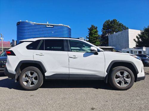 2025 Toyota RAV4 XLE AWD - photo 4