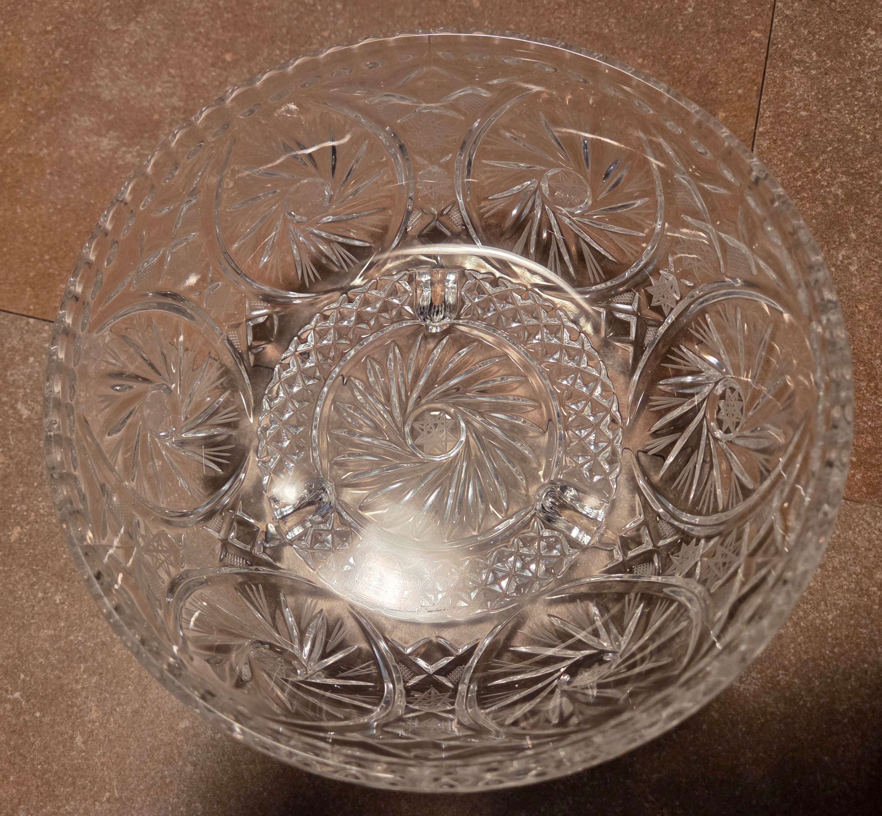 Vintage Bohemian tri-footed crystal bowl - photo 3