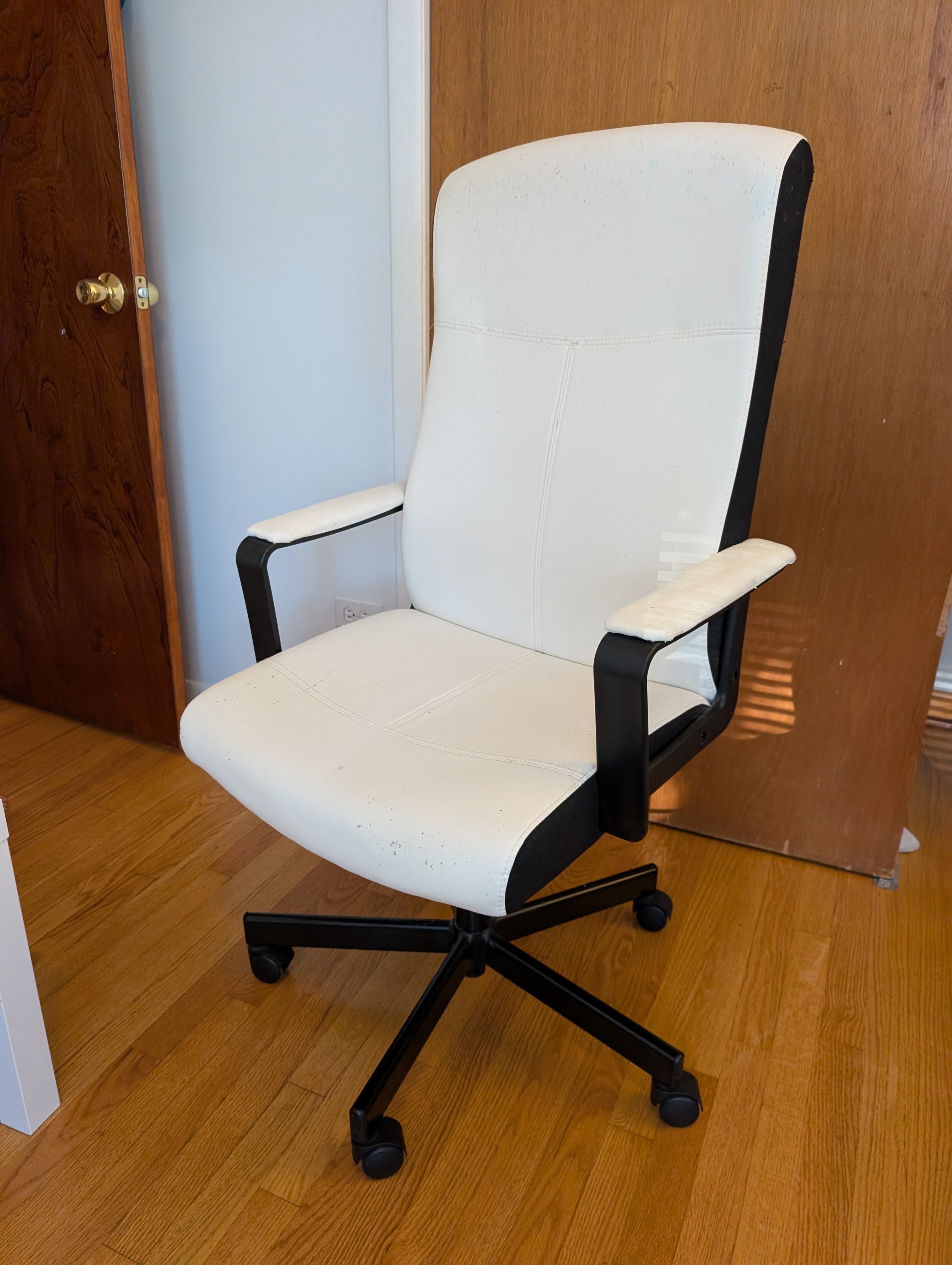 IKEA White Office Desk with Drawers and Office Chair - photo 2