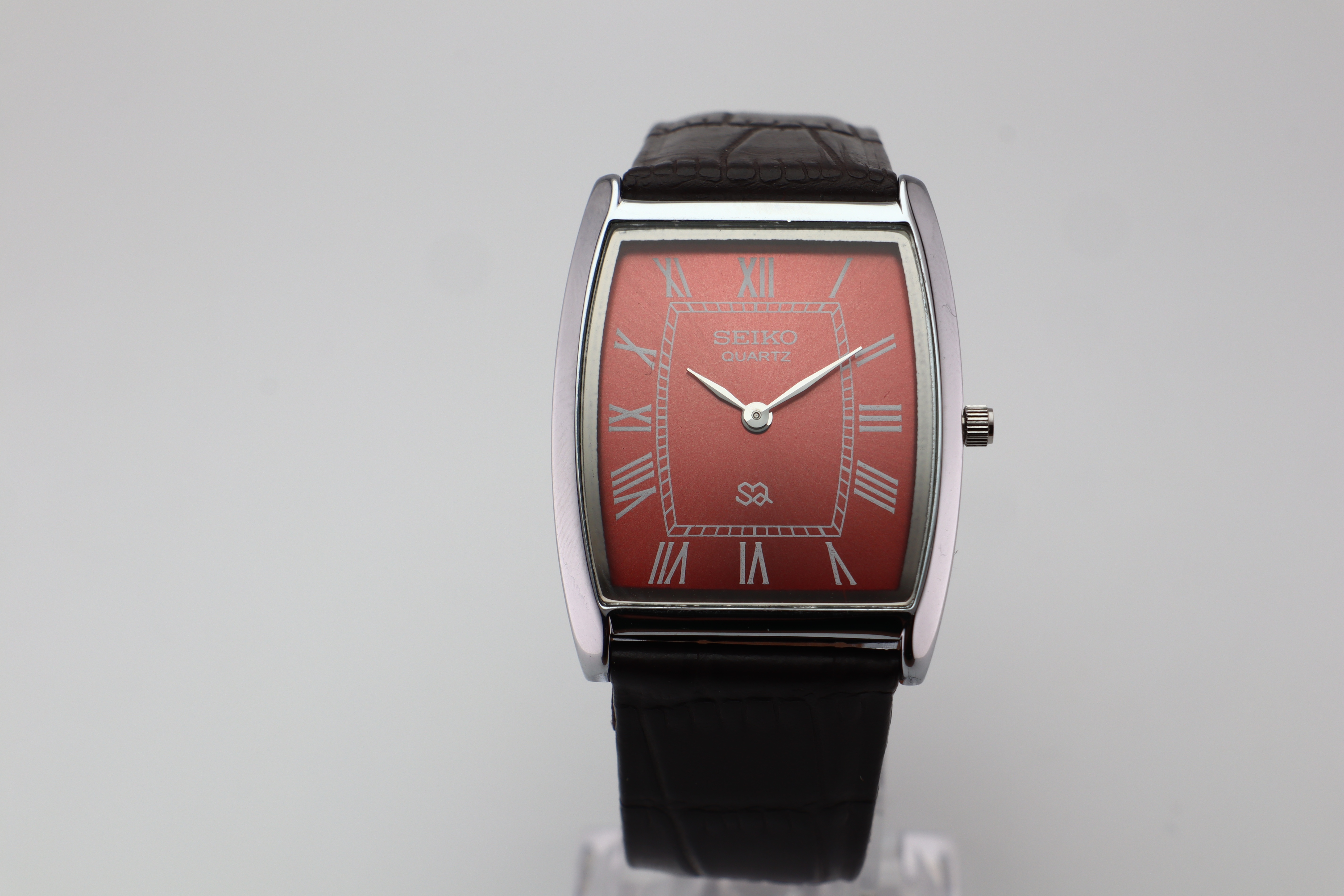 Refurbished Vintage Barrel Tank Men’s Watch - photo 2