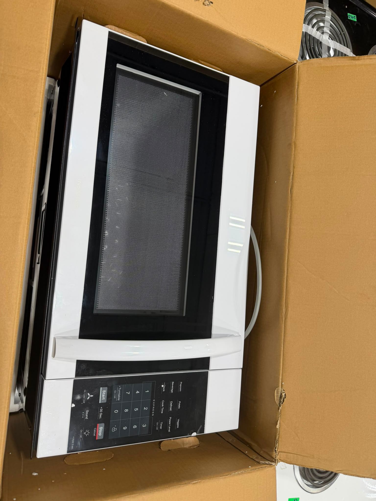 Insignia Over-the-Range Microwave 1.7 cu ft - photo 5
