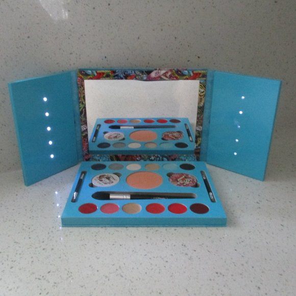 Ed Hardy Geisha Pallet (New) - photo 3