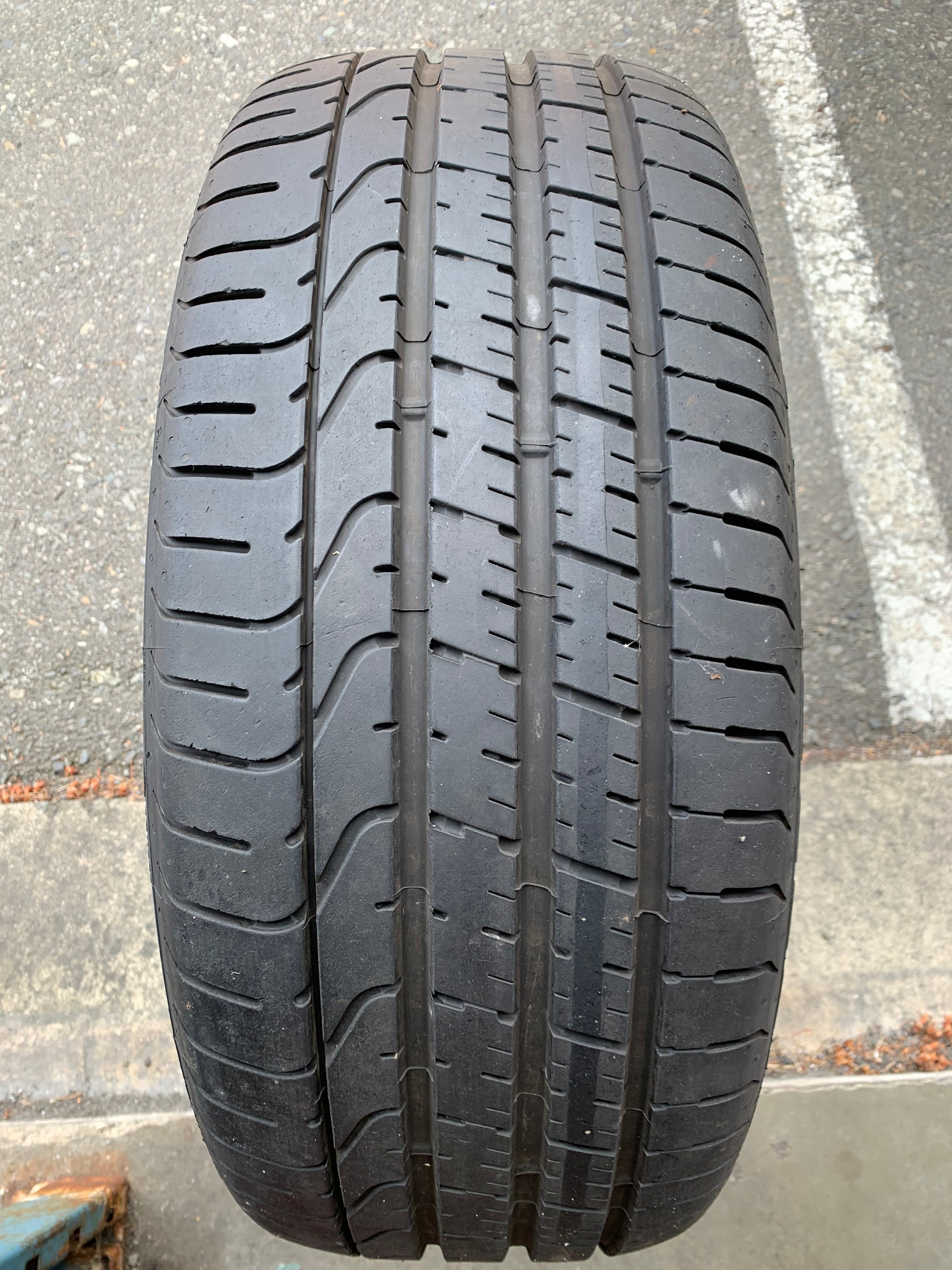 1 X single 245/35/21 96Y XL Pirelli Pzero RFT with Like New