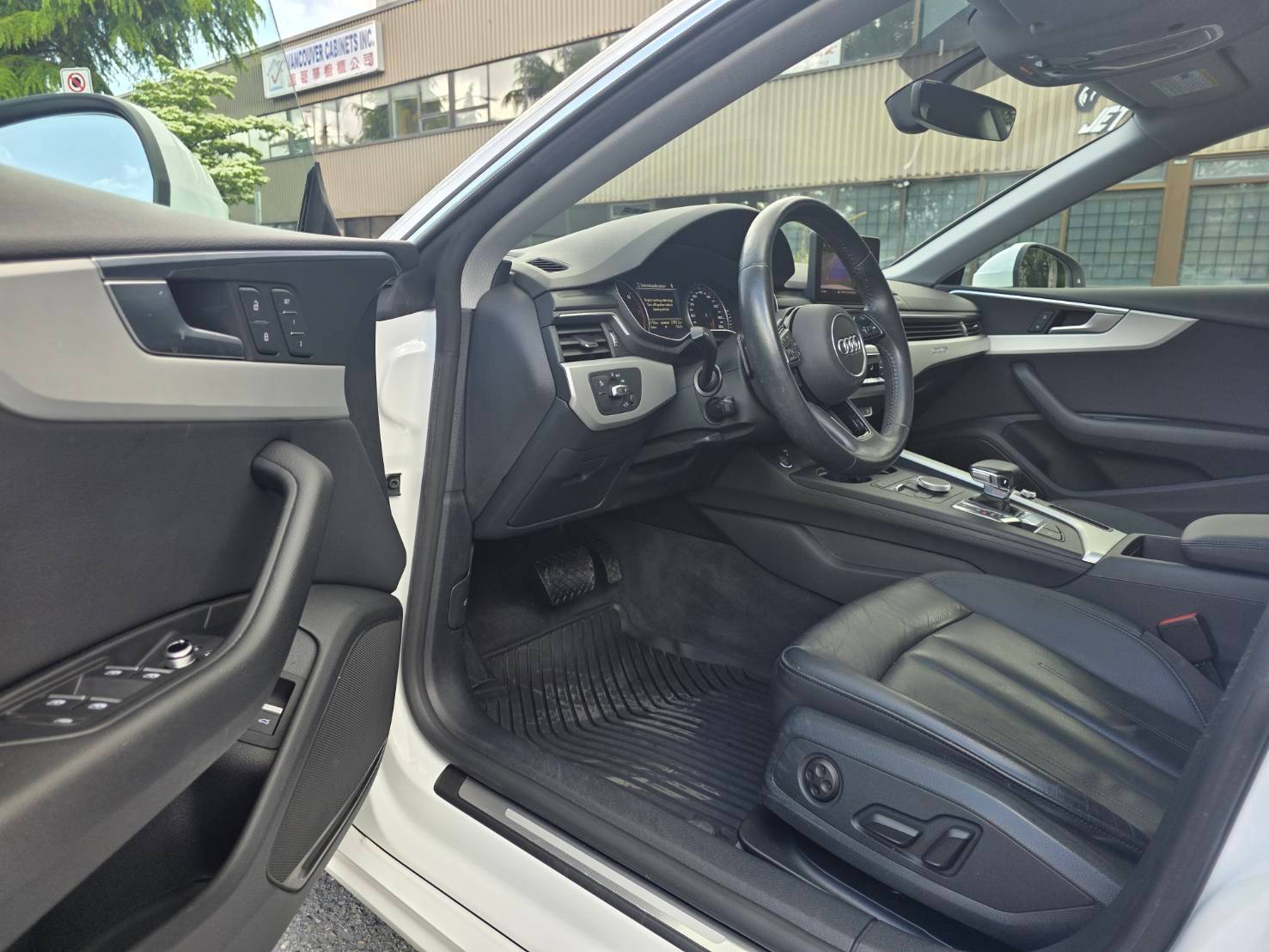 2019 Audi A5 2.0T Komfort Sportback Quattro  95,000 KM - photo 4